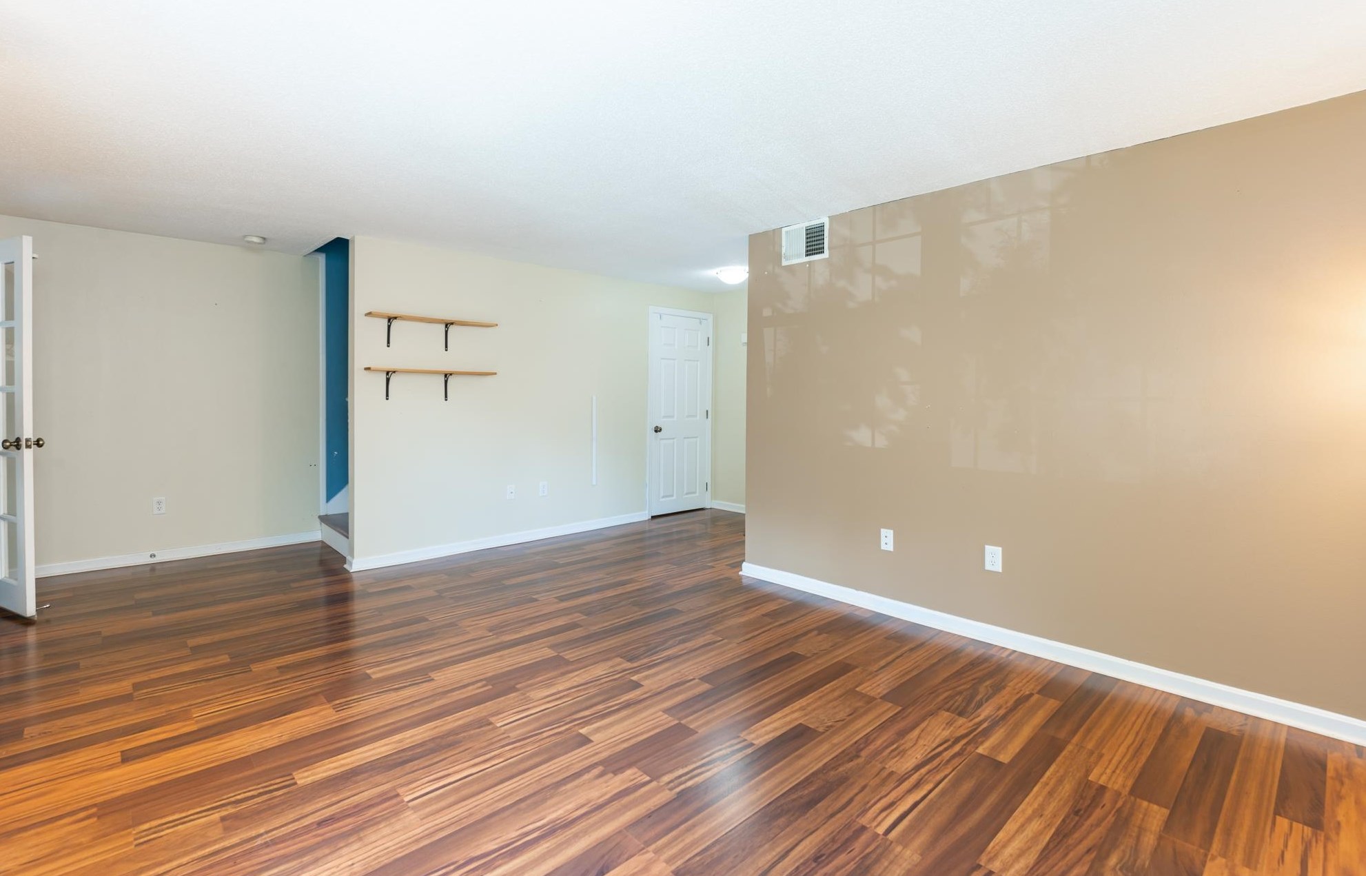 76 Rdg Rd, Merrimack NH exterior