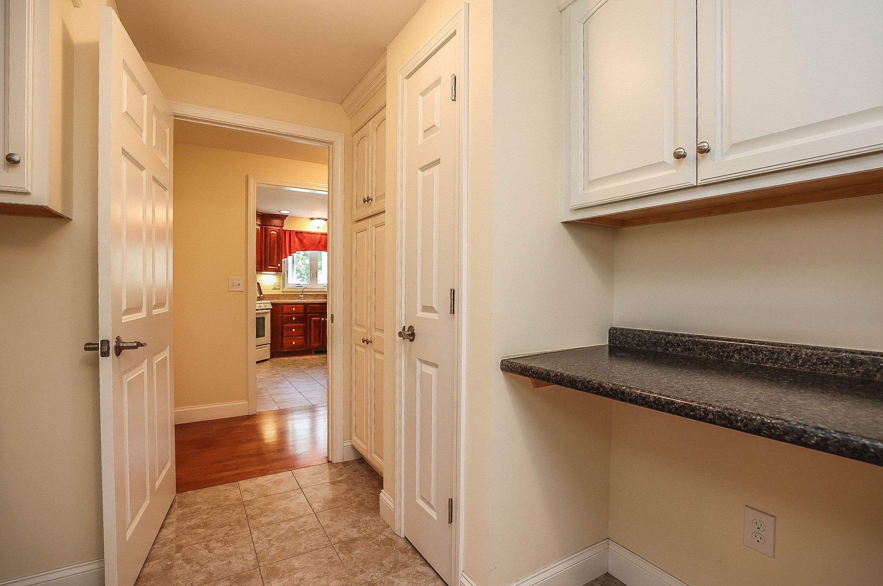 199 Charles Bancroft Hwy, Hudson NH  03052-2601 exterior