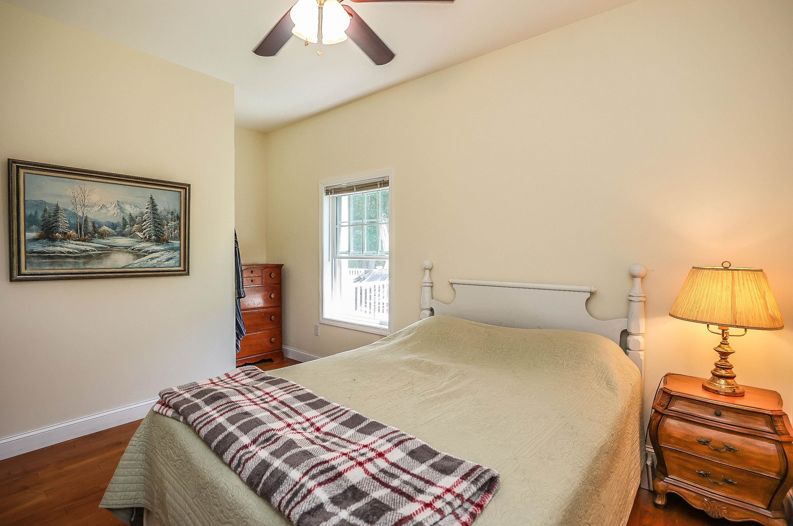 199 Charles Bancroft Hwy, Hudson NH  03052-2601 exterior