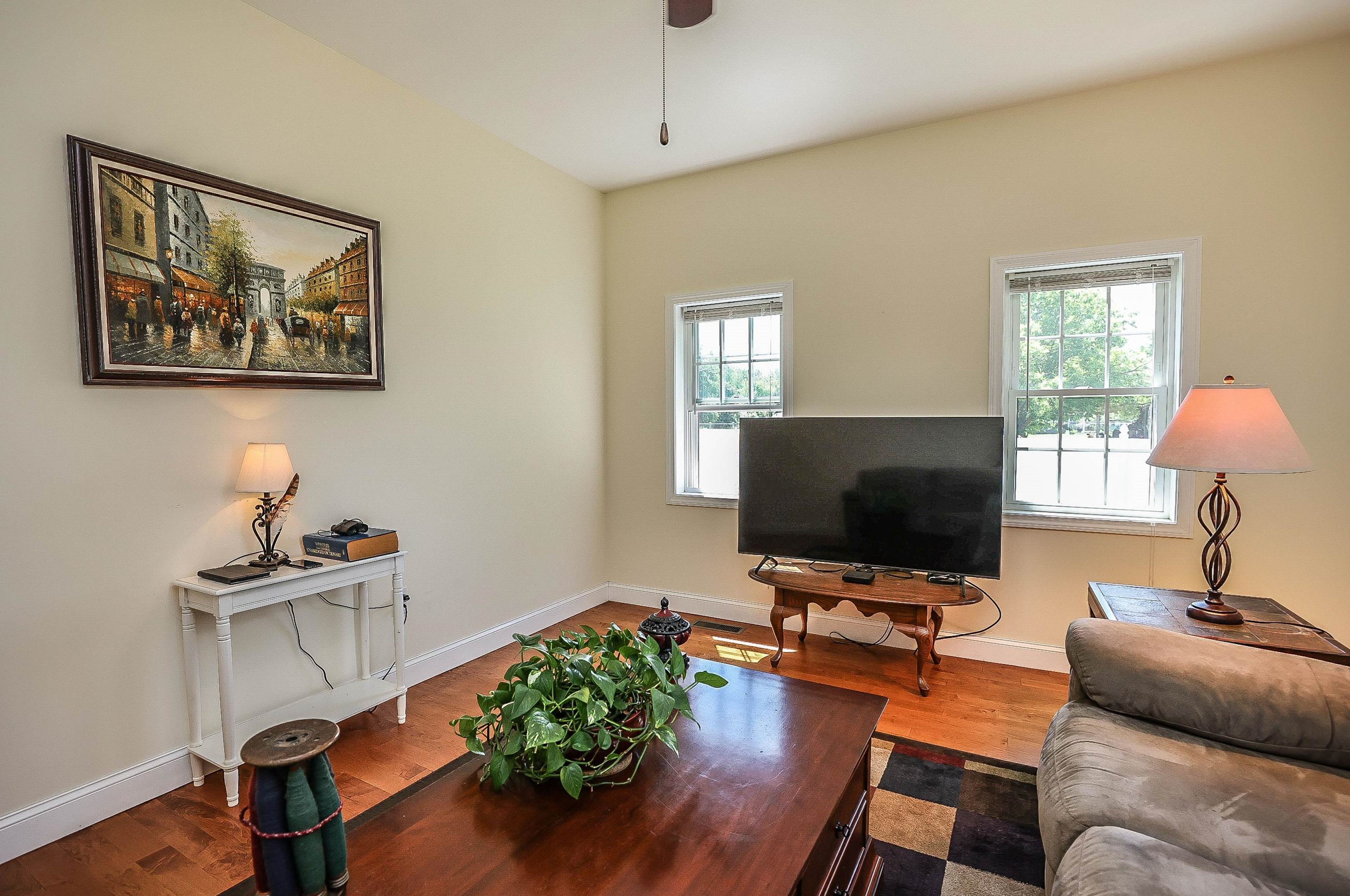 199 Charles Bancroft Hwy, Hudson NH  03052-2601 exterior