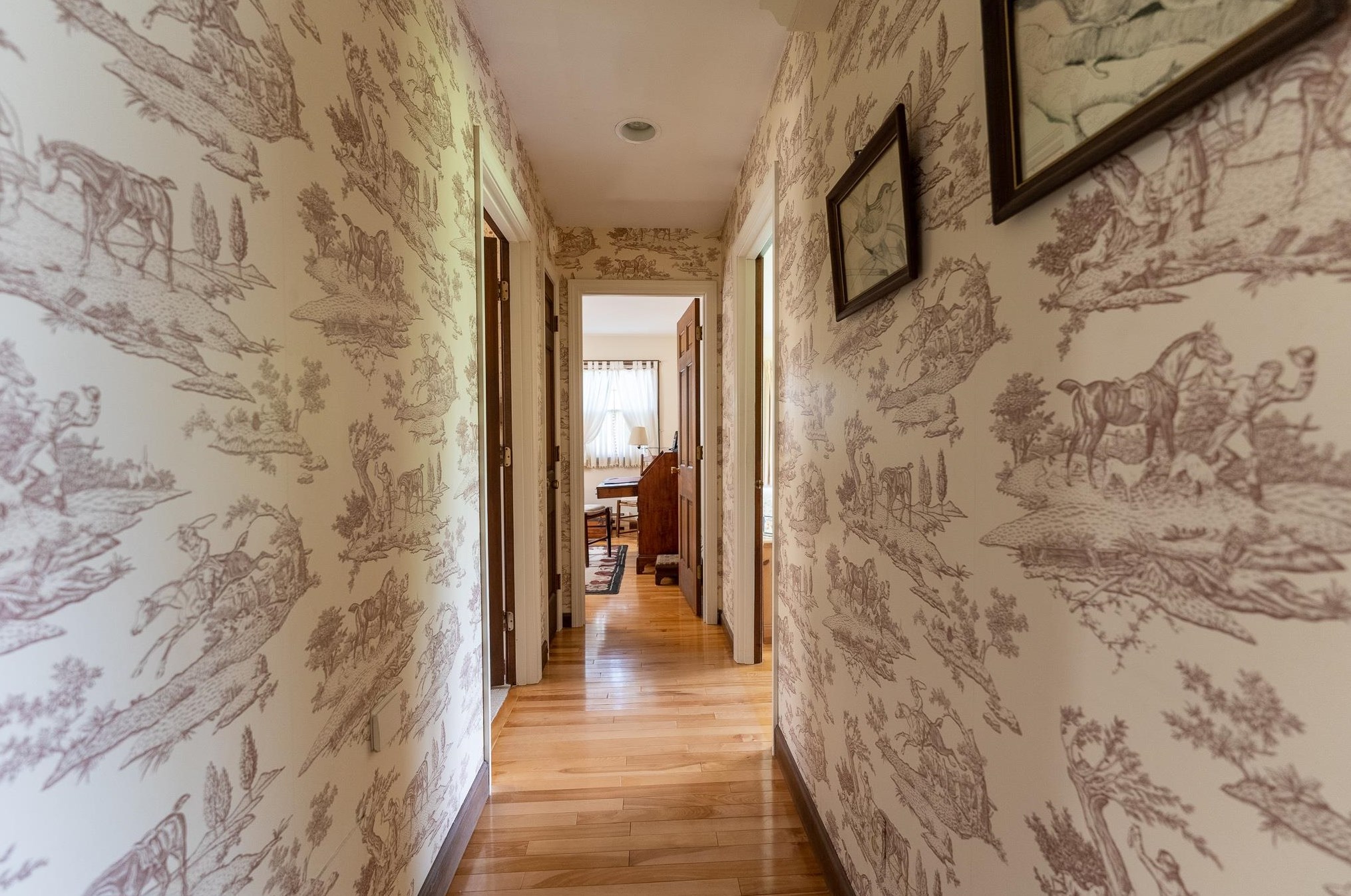 154 Ledge Hill Rd, Tuftonboro NH  03816-5352 exterior