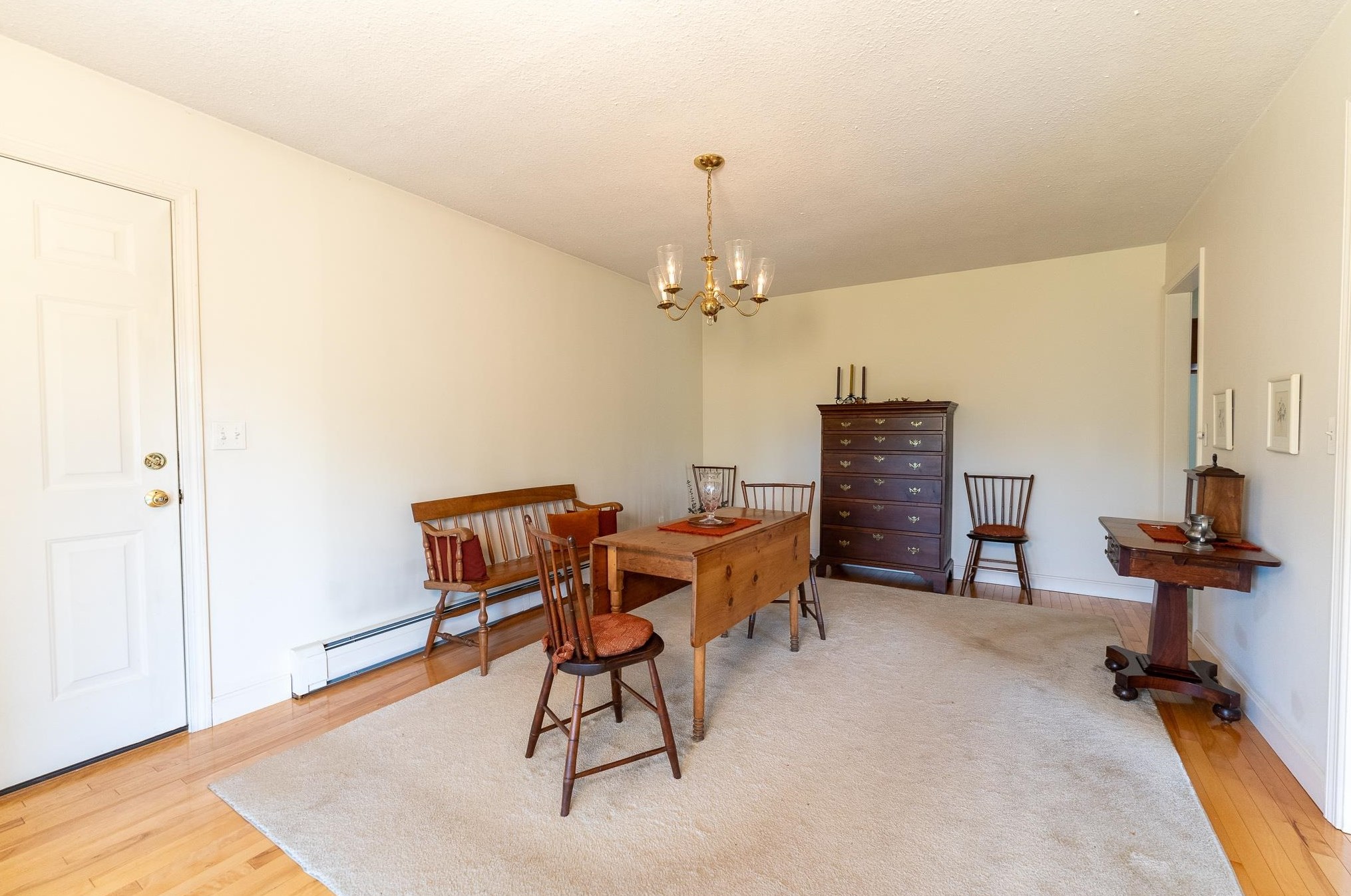 154 Ledge Hill Rd, Tuftonboro NH  03816-5352 exterior