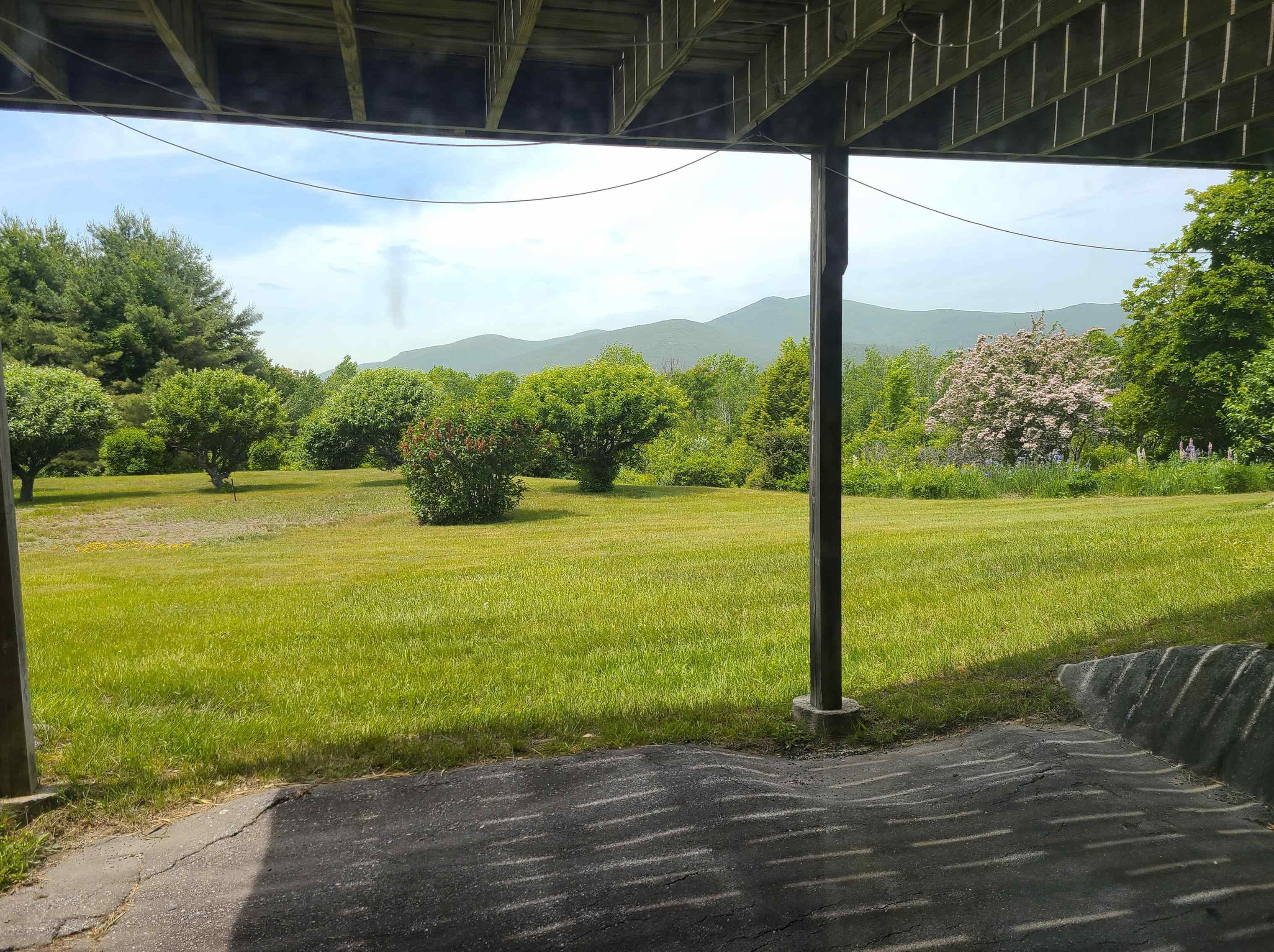 154 Ledge Hill Rd, Tuftonboro NH  03816-5352 exterior