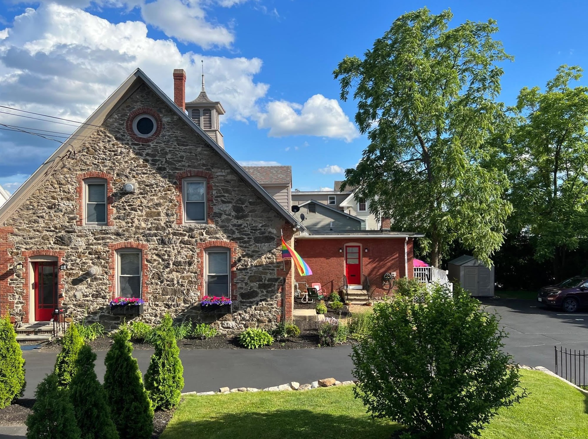 117-2 Walnut St, Manchester NH exterior