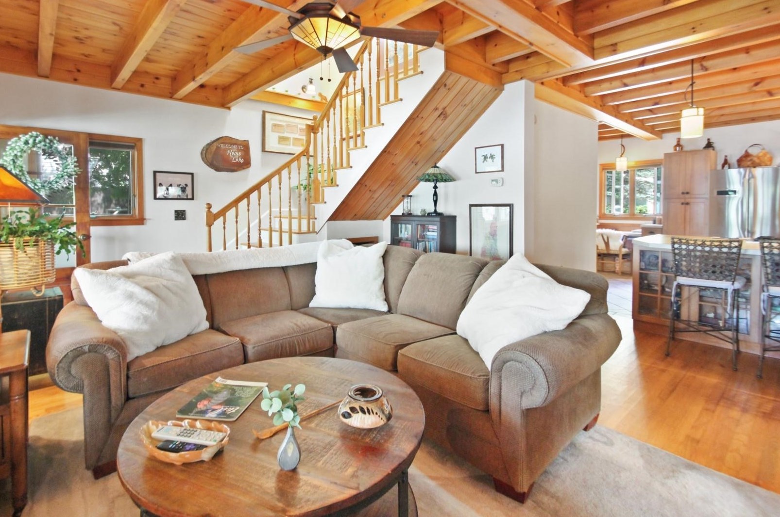 4 Jebb Rd, Merrimack NH 03054-2236 exterior