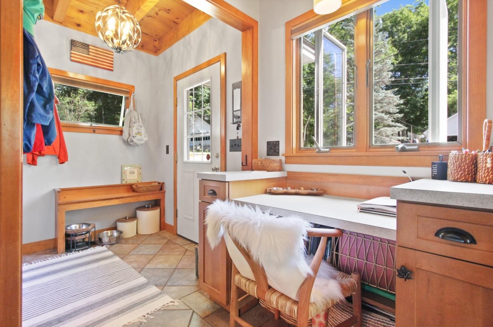 4 Jebb Rd, Merrimack NH 03054-2236 exterior