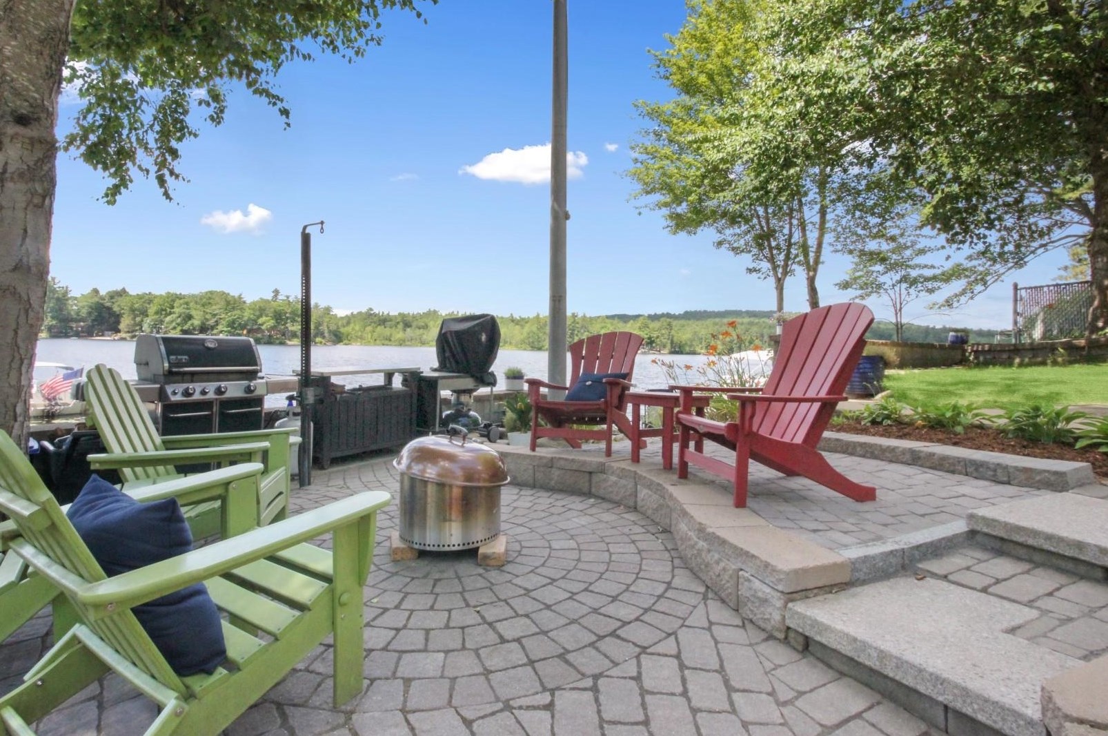 4 Jebb Rd, Merrimack NH 03054-2236 exterior