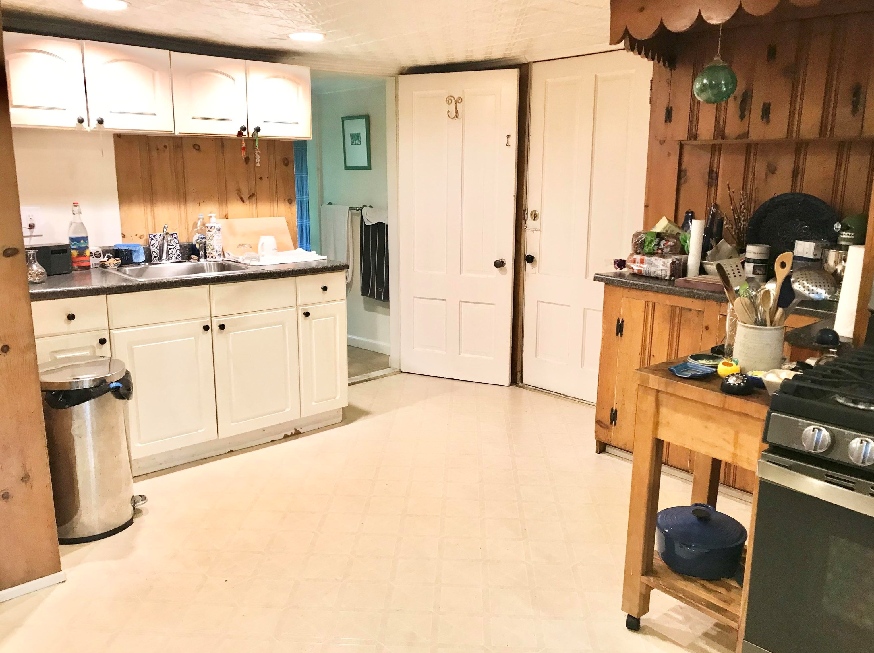 408 Candia Rd, Manchester NH 03109-5703 exterior