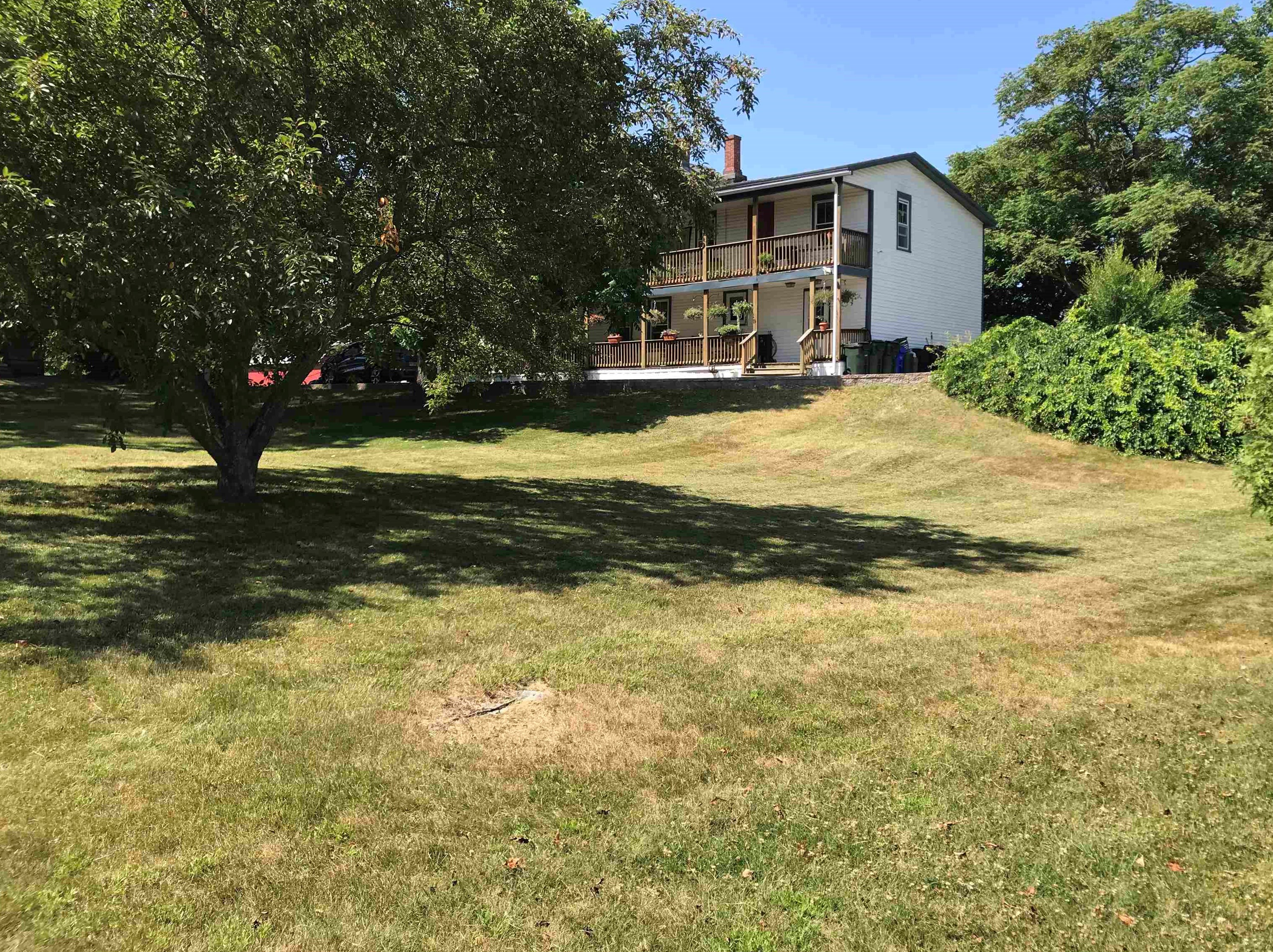 408 Candia Rd, Manchester NH 03109-5703 exterior