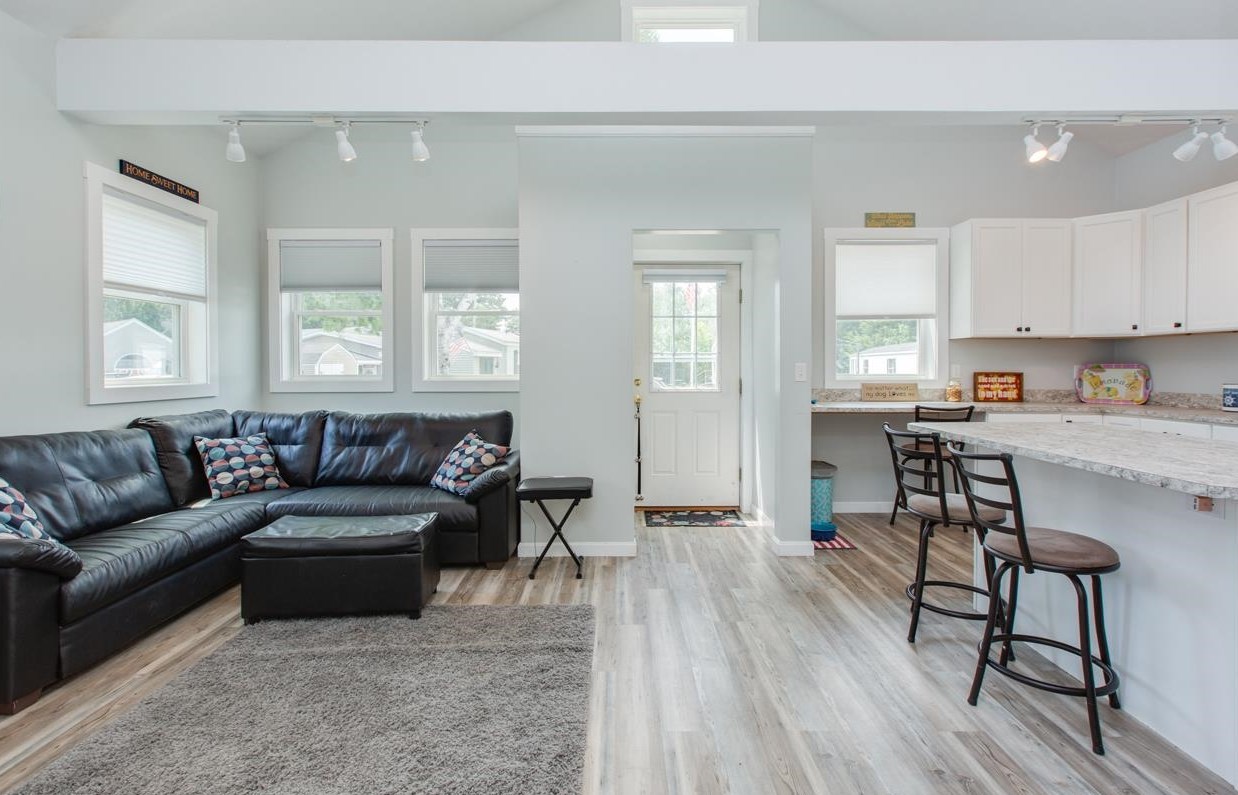 19 First St, Belmont, NH 03220