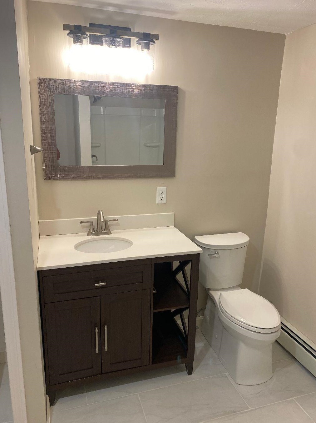 5 2 St, Dracut MA 01826-1002 exterior