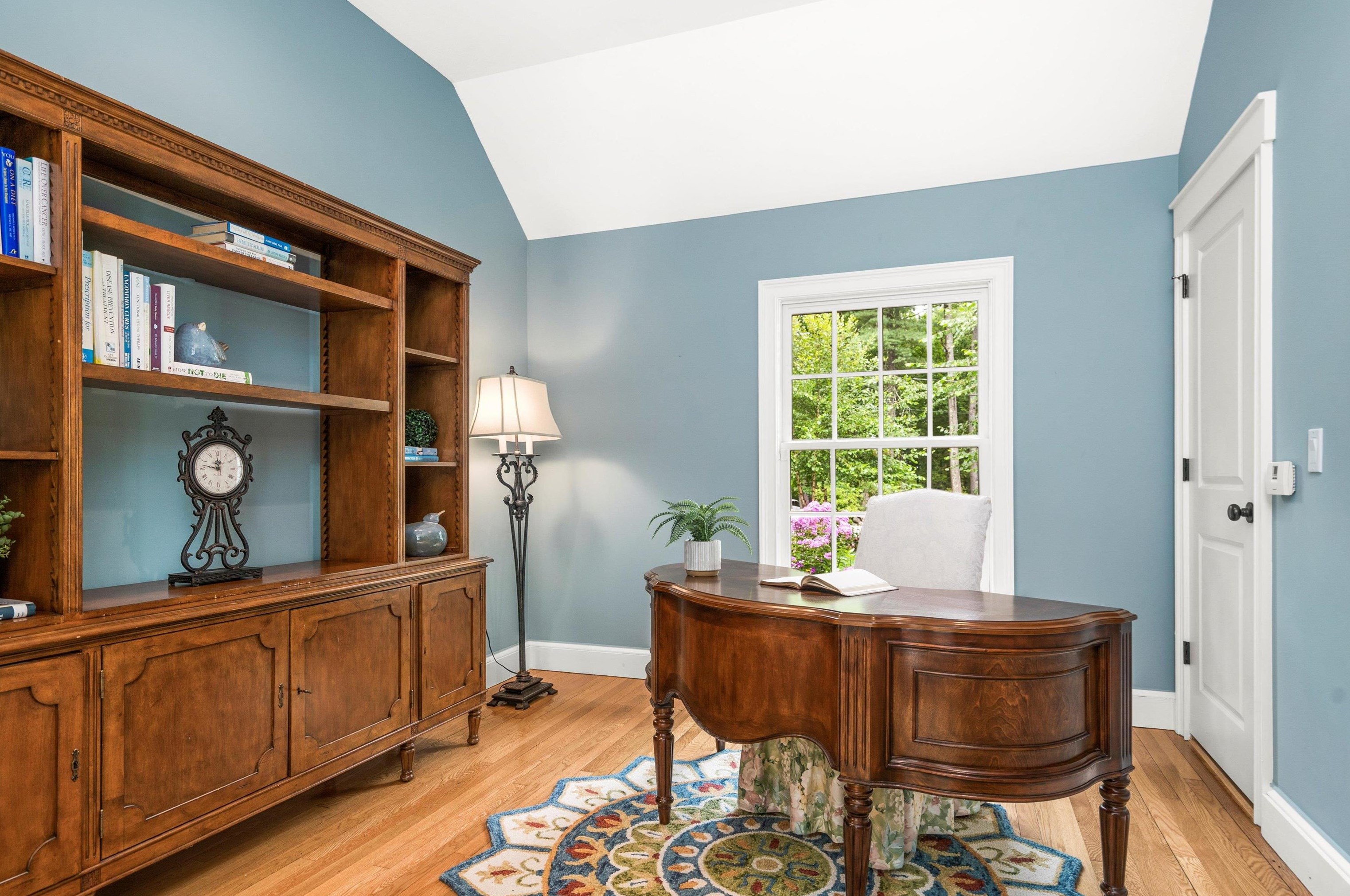 195 Heather St, Manchester NH 03104-2042 exterior