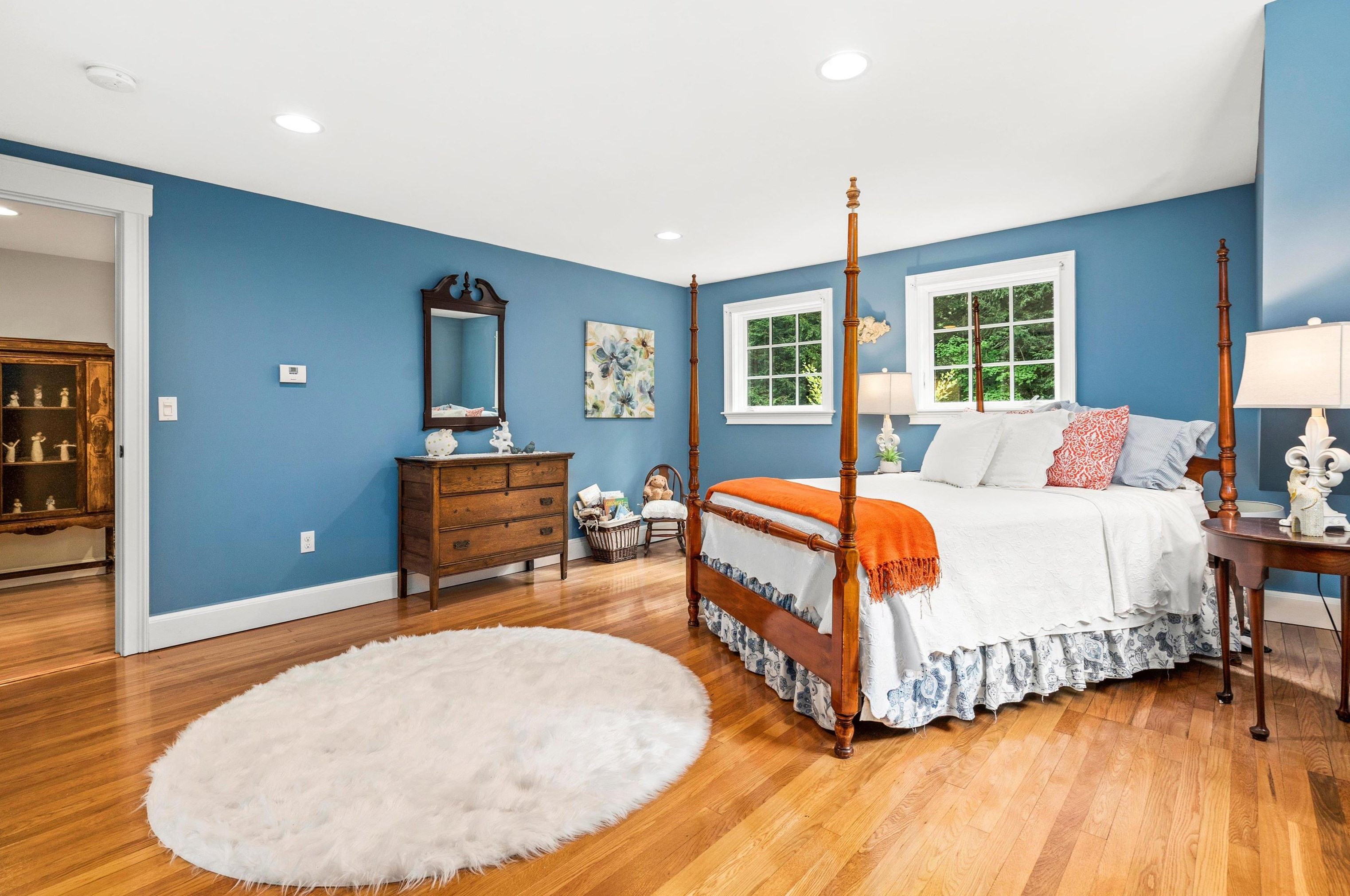 195 Heather St, Manchester NH 03104-2042 exterior