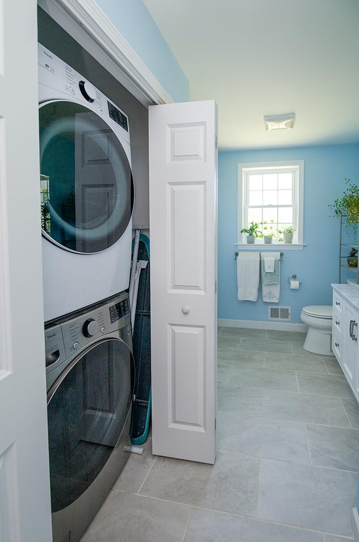 2 Beech Street Ext, Newmarket NH 03857-1502 exterior