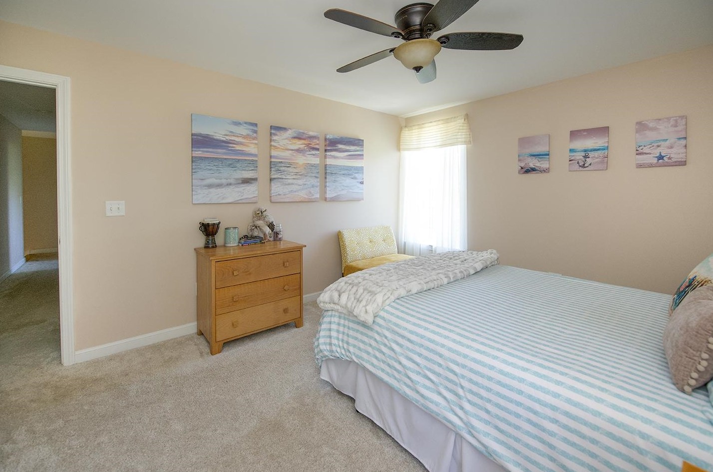 2 Beech Street Ext, Newmarket NH 03857-1502 exterior