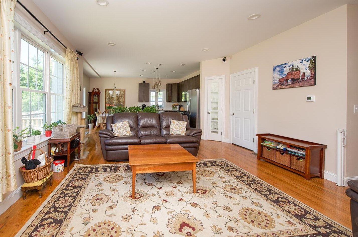 2 Beech Street Ext, Newmarket NH 03857-1502 exterior