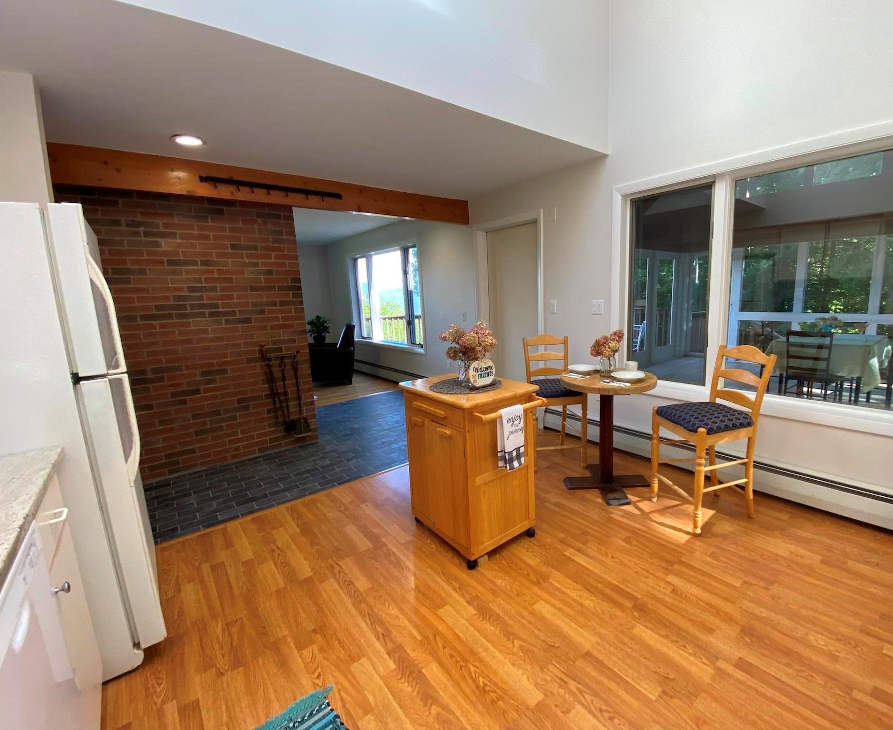 94 Oak Ridge Rd, Bridgewater NH  03264-1304 exterior