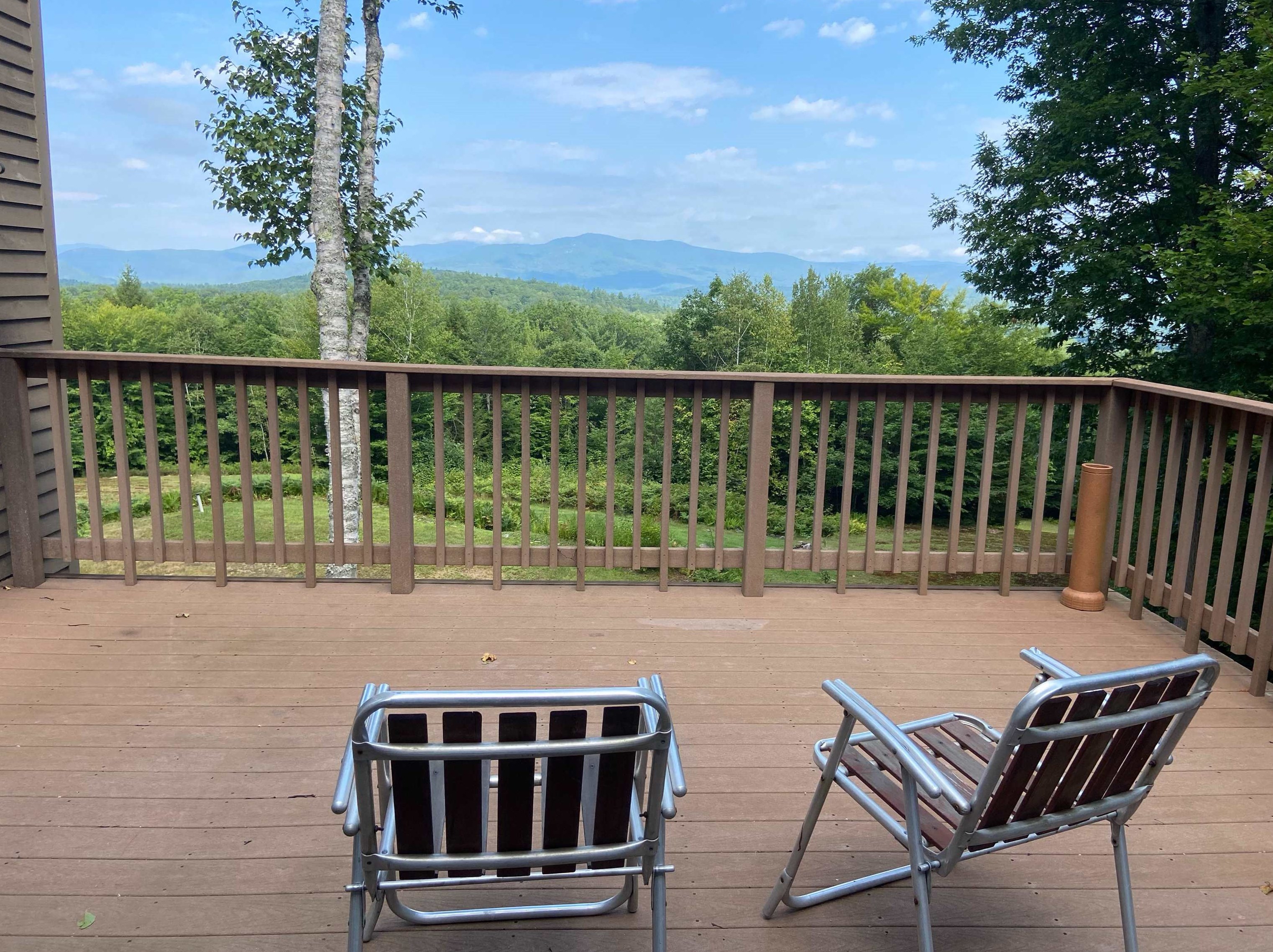 94 Oak Ridge Rd, Bridgewater NH  03264-1304 exterior