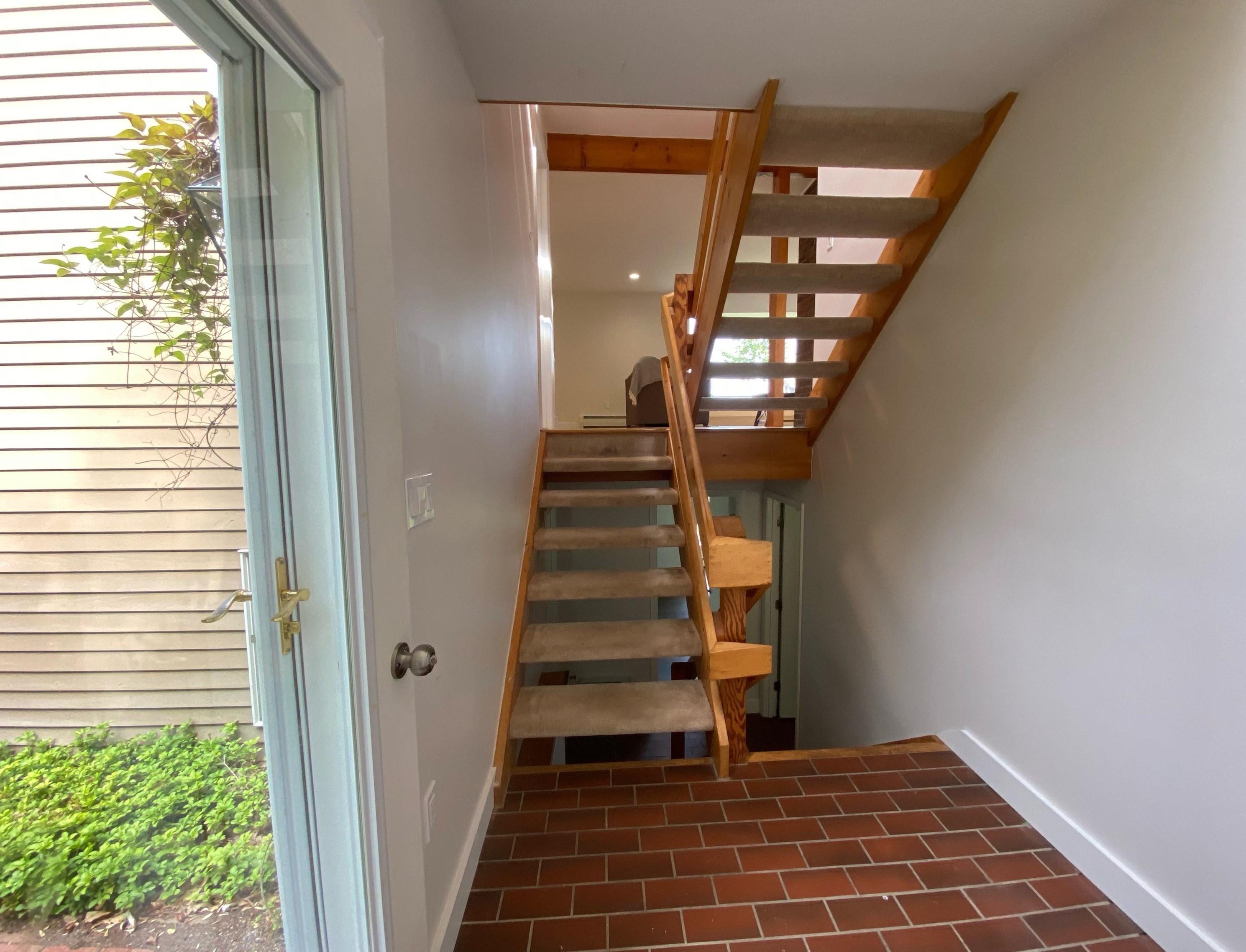 94 Oak Ridge Rd, Bridgewater NH  03264-1304 exterior