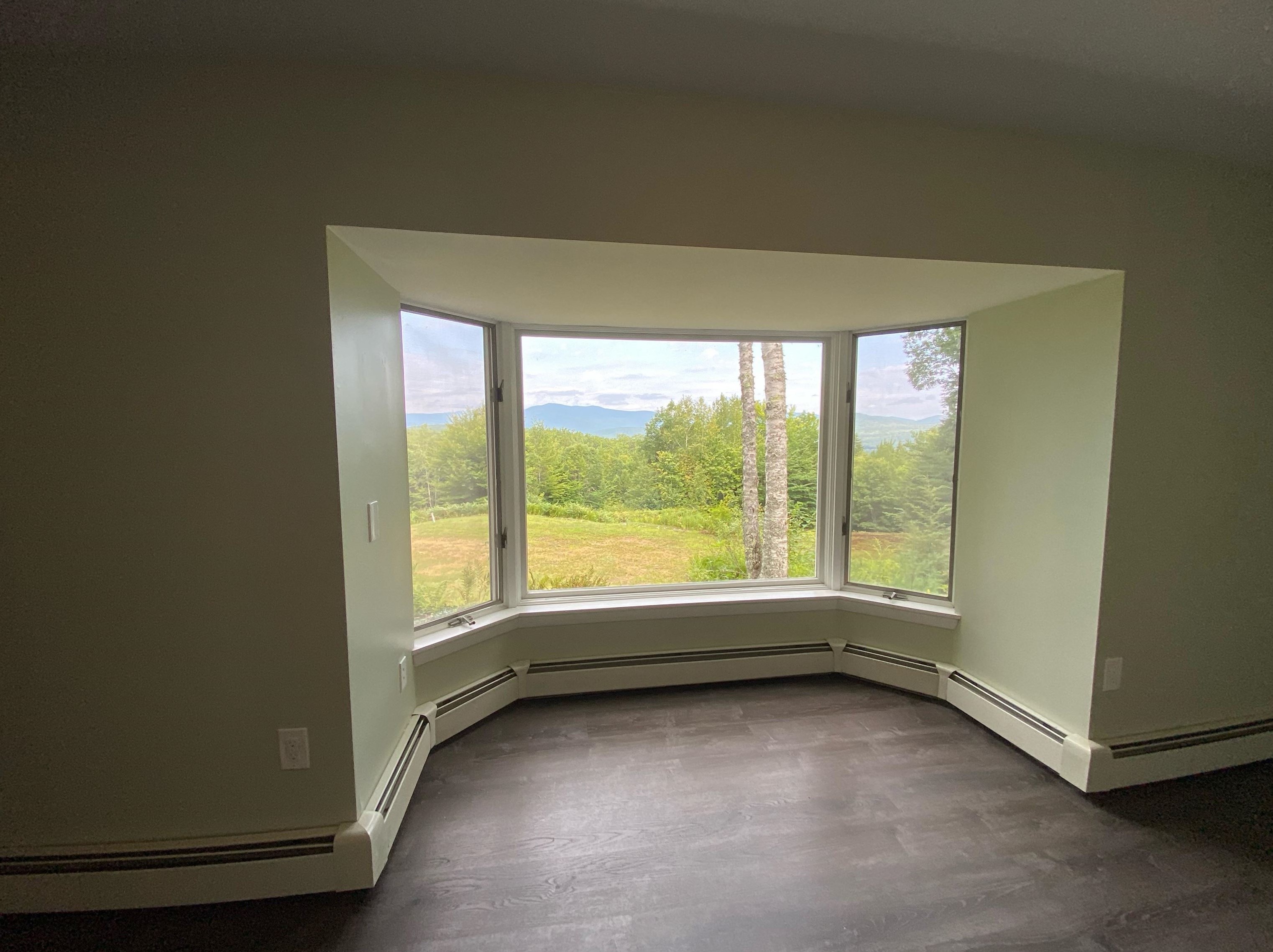 94 Oak Ridge Rd, Bridgewater NH  03264-1304 exterior