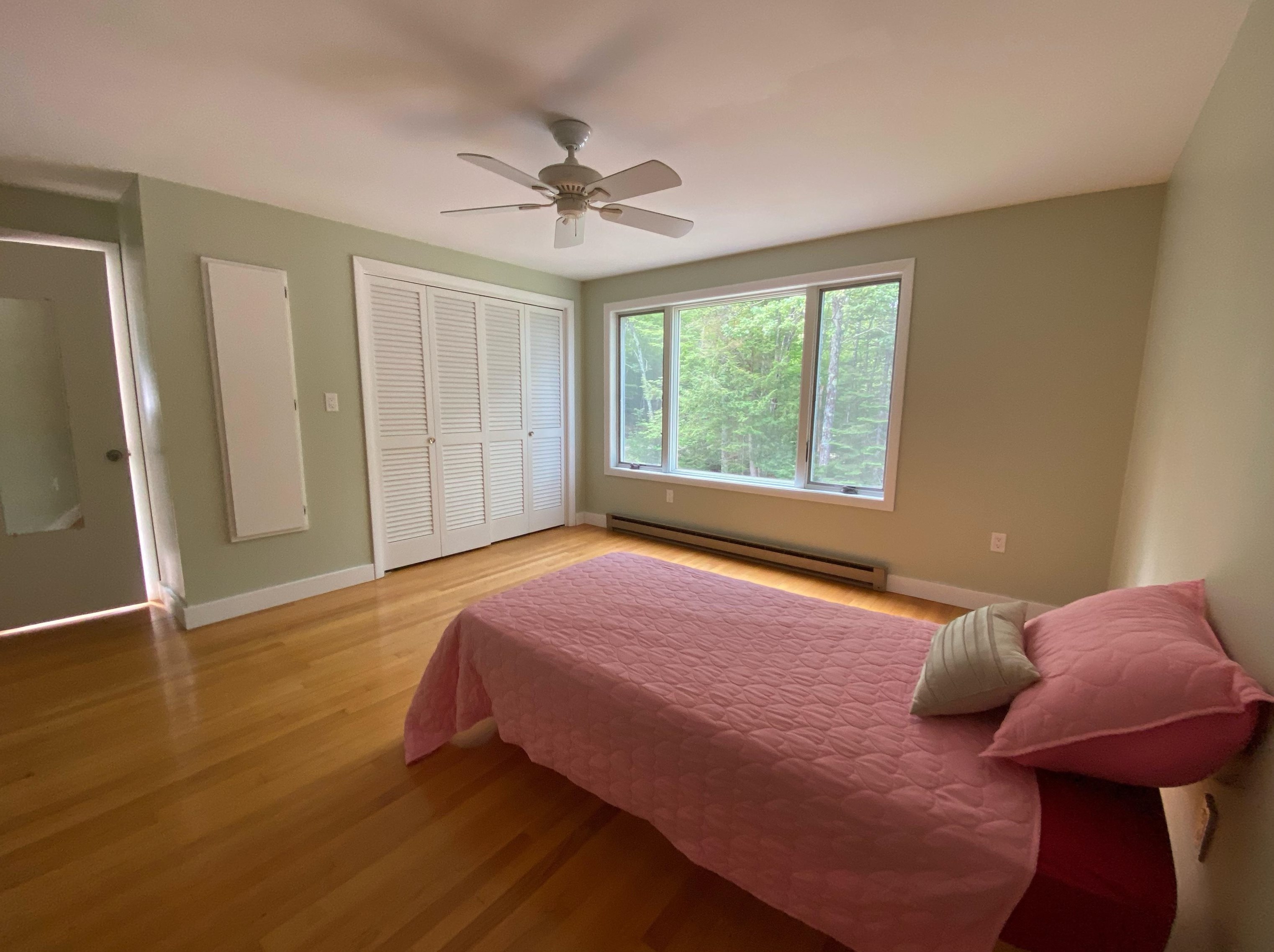 94 Oak Ridge Rd, Bridgewater NH  03264-1304 exterior