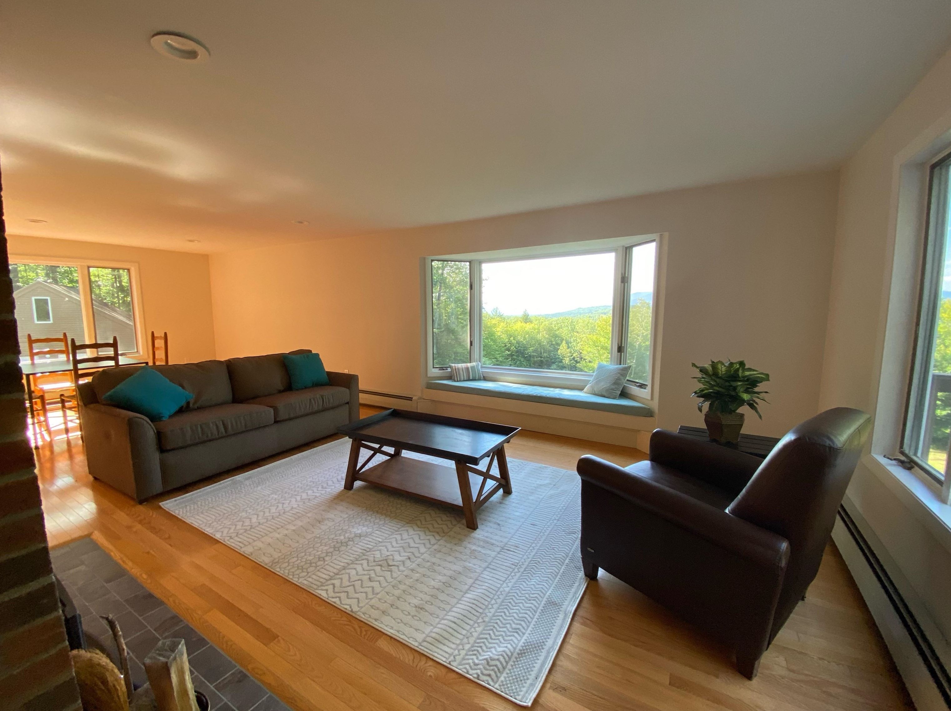 94 Oak Ridge Rd, Bridgewater NH  03264-1304 exterior