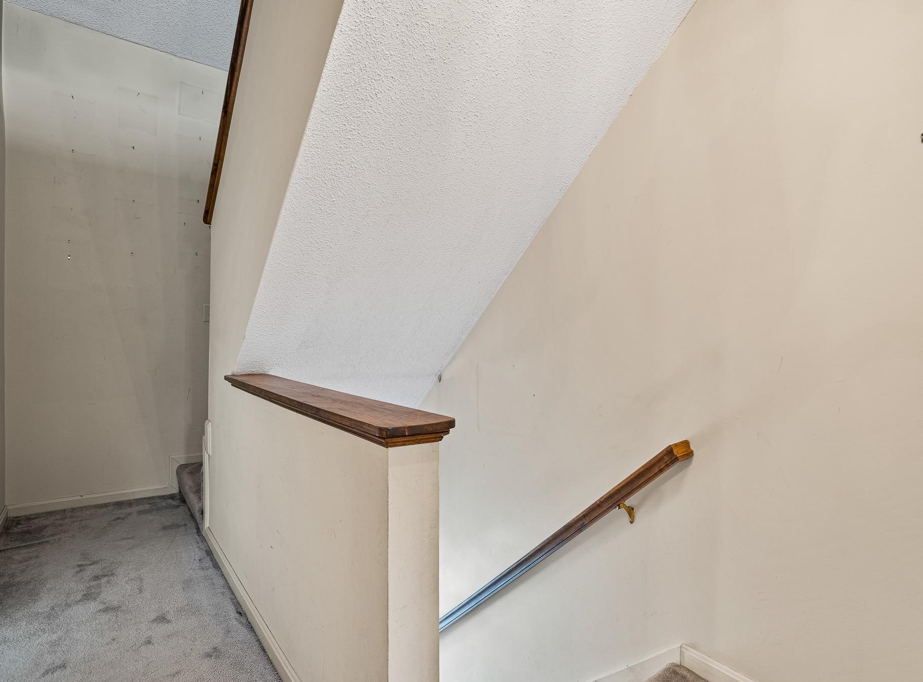 14 Boulder Way, Merrimack NH 03054-6601 exterior