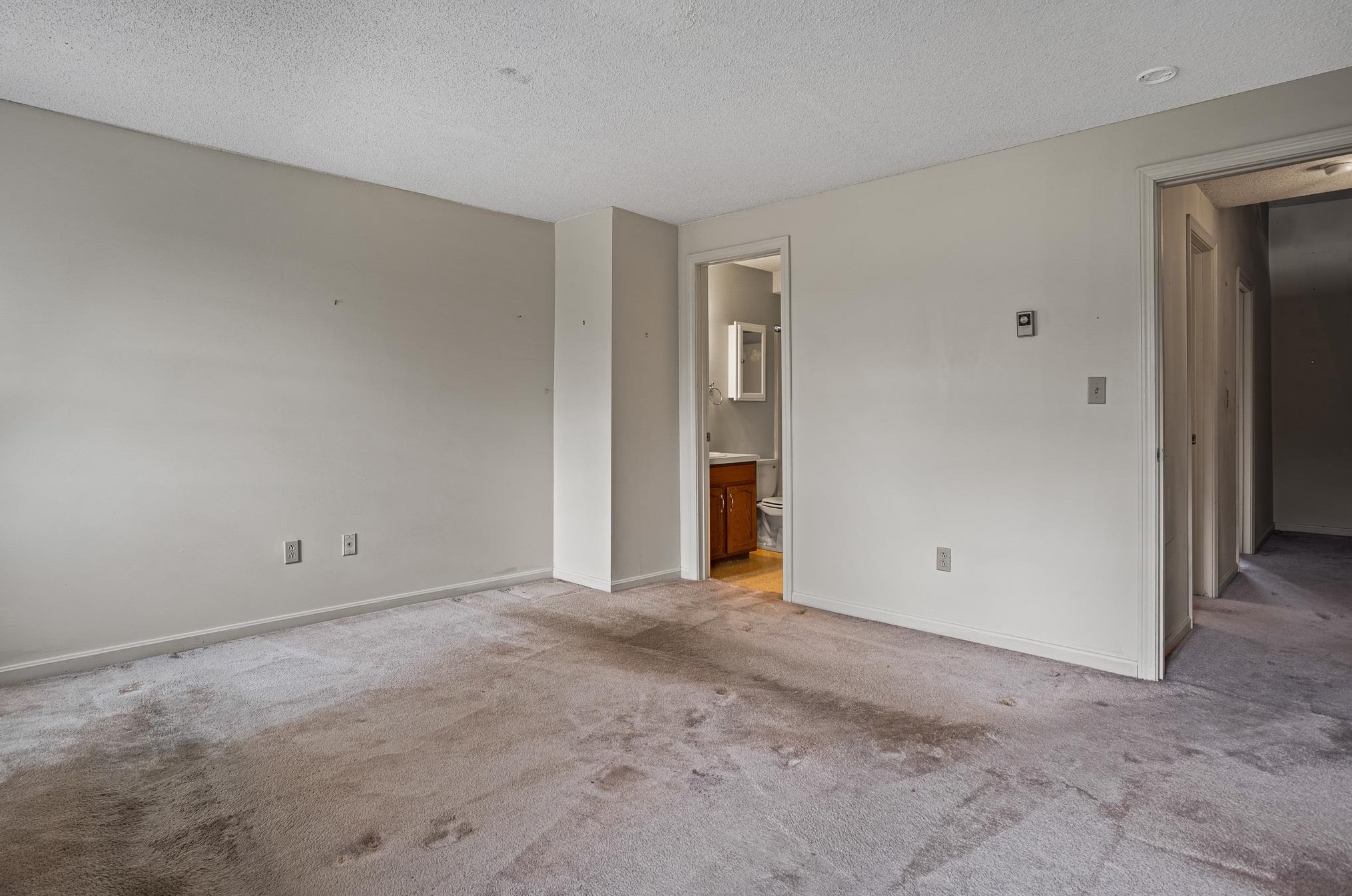 14 Boulder Way, Merrimack NH 03054-6601 exterior