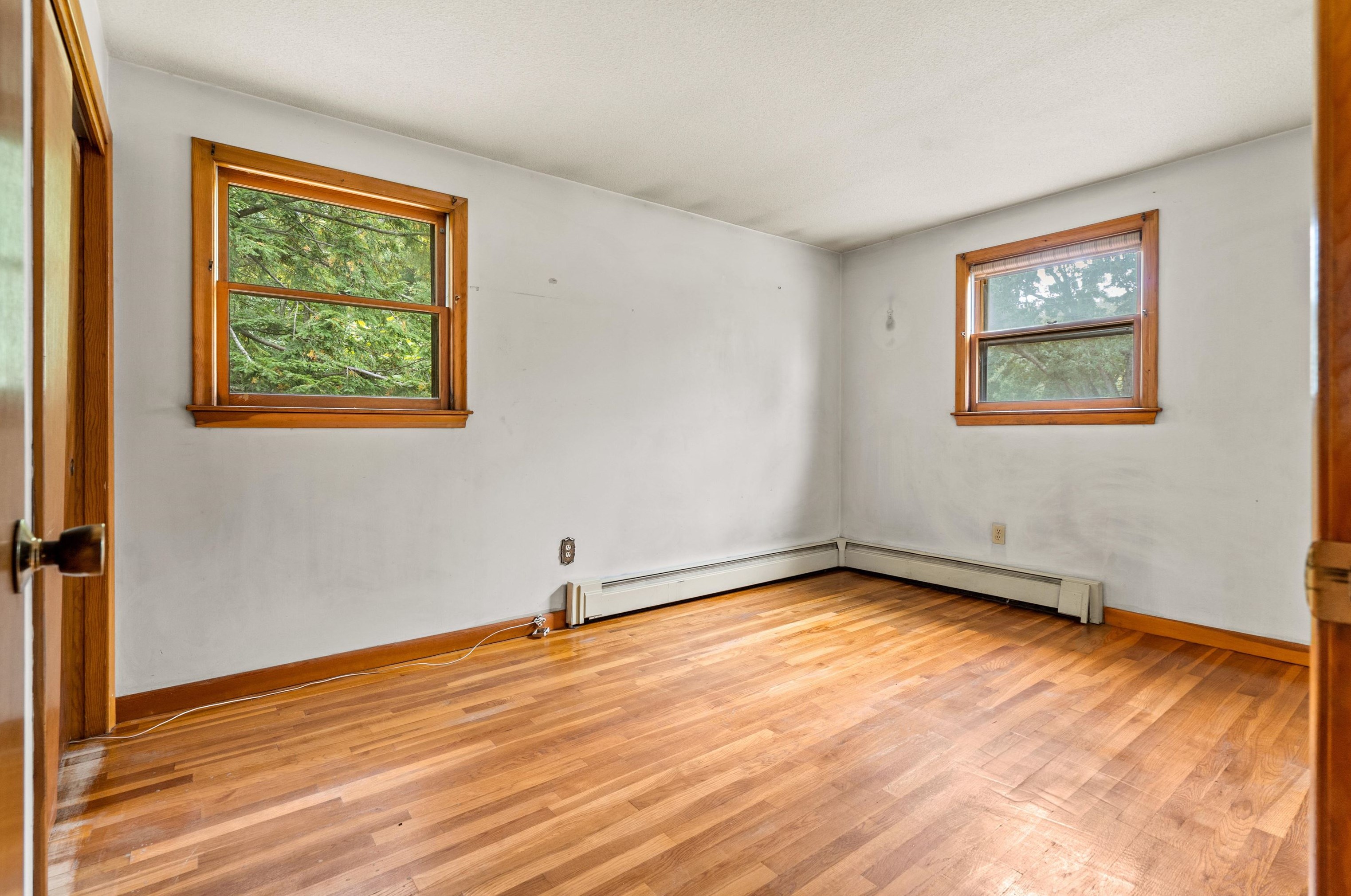 115 Lakeside Dr, Manchester NH 03104-5801 exterior