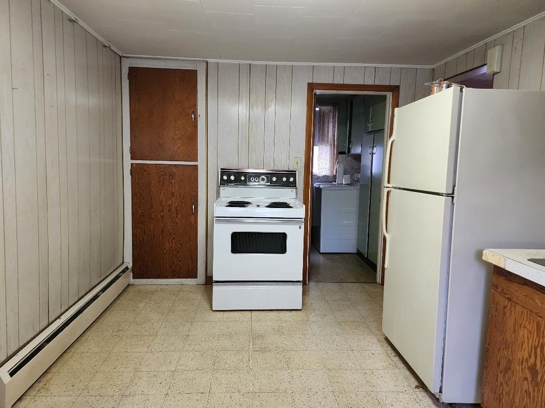 579 Burgess St, Berlin NH  03570-2803 exterior