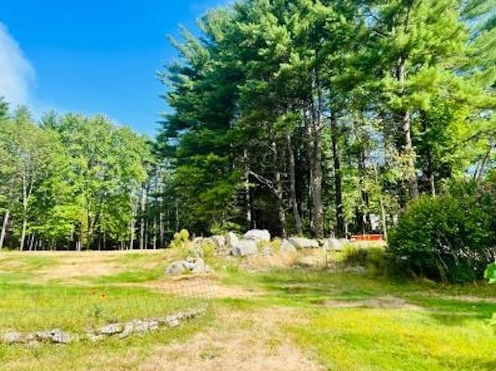 35 Auburn Rd, Manchester NH 03106-2031 exterior