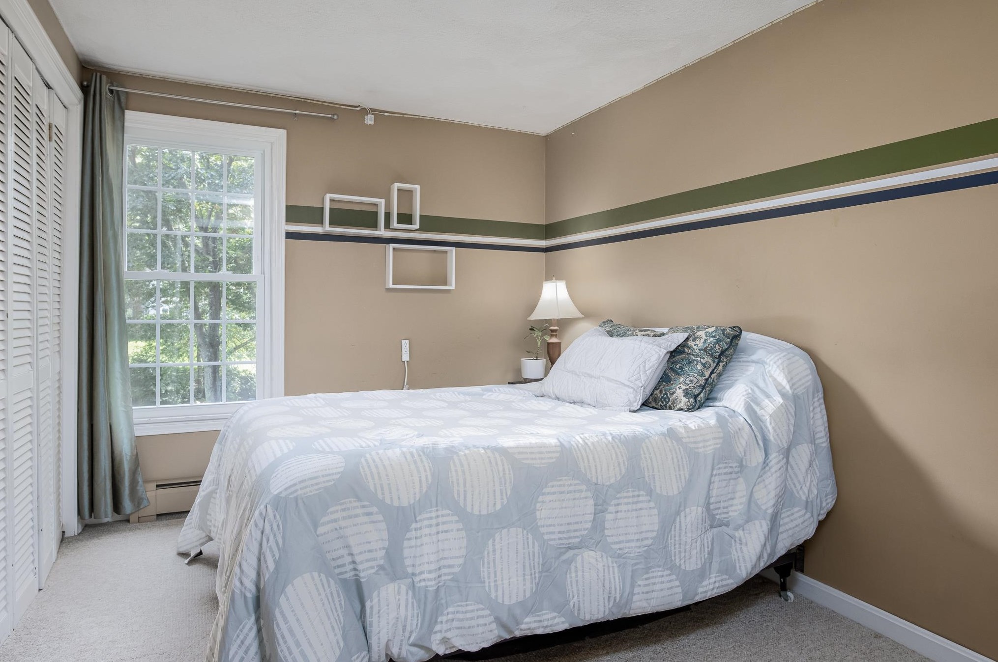 5 Oriole Rd, Windham NH 03087-1615 exterior