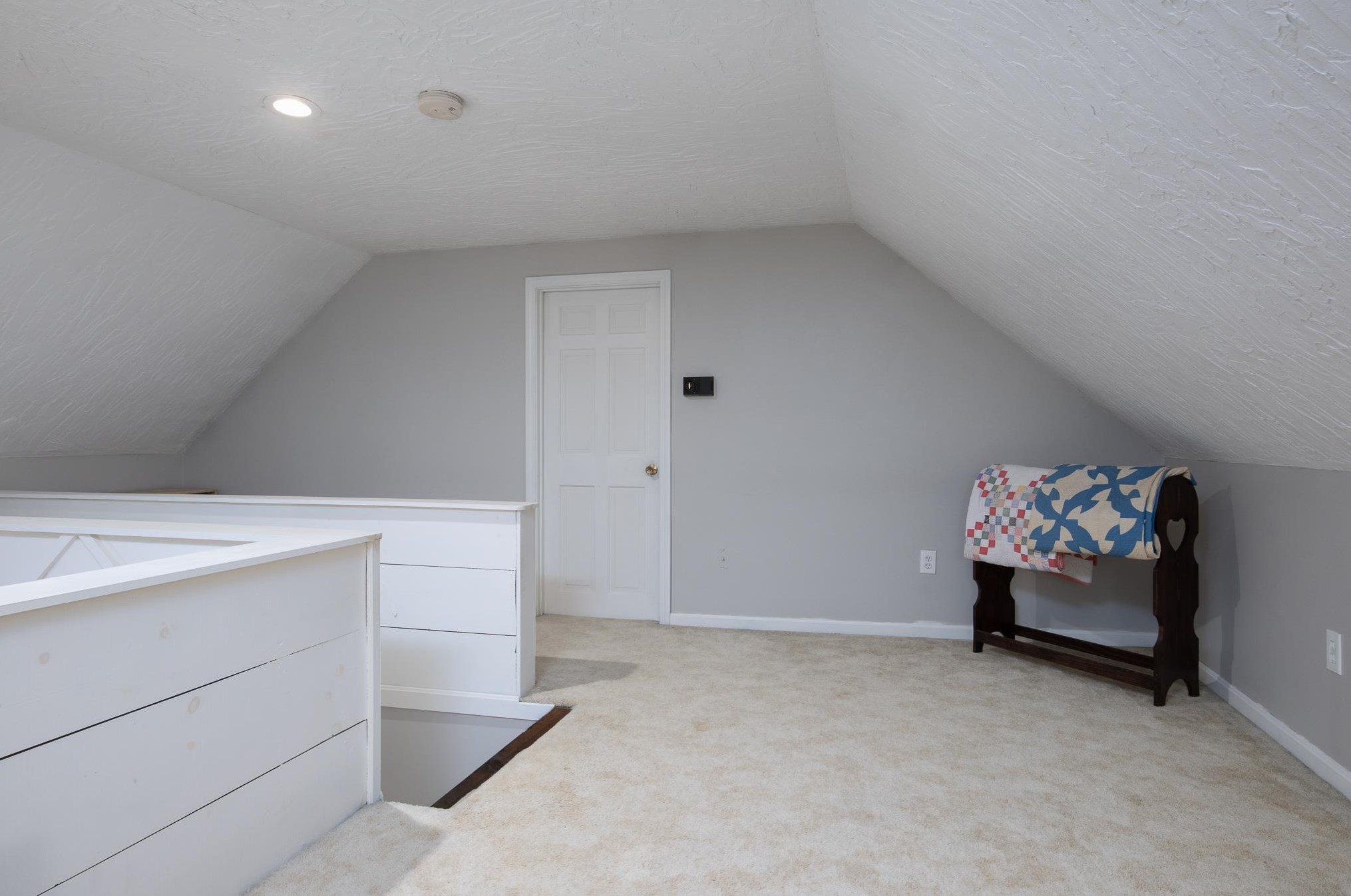 5 Oriole Rd, Windham NH 03087-1615 exterior