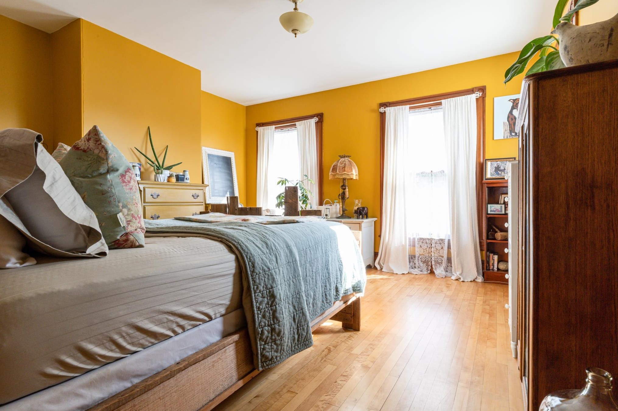 232 Prospect St, Manchester NH 03104-3844 exterior