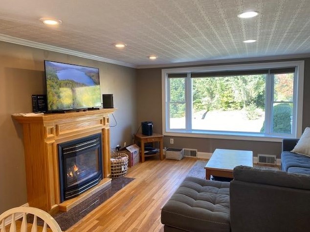 1870 Hutchins St, Berlin NH  03570-3545 exterior