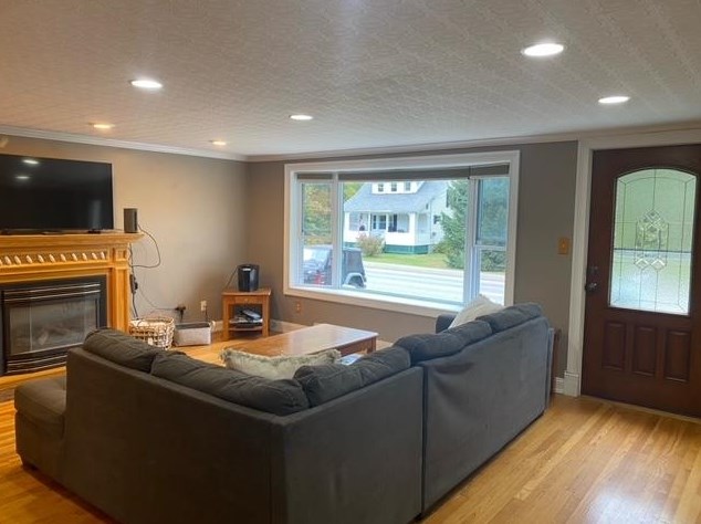 1870 Hutchins St, Berlin NH  03570-3545 exterior