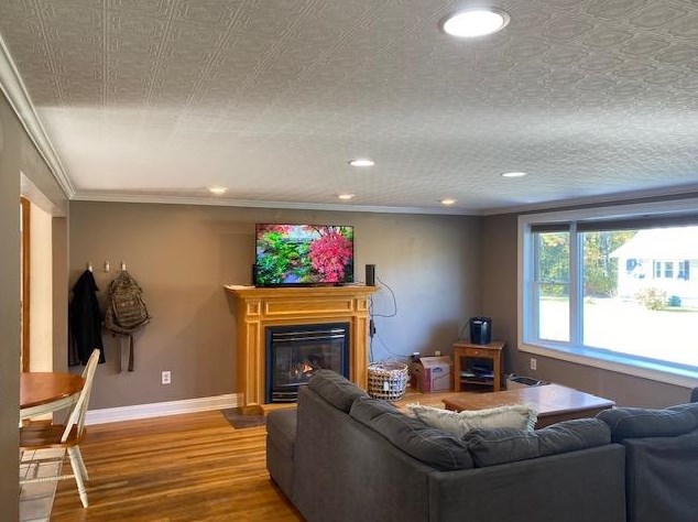 1870 Hutchins St, Berlin NH  03570-3545 exterior