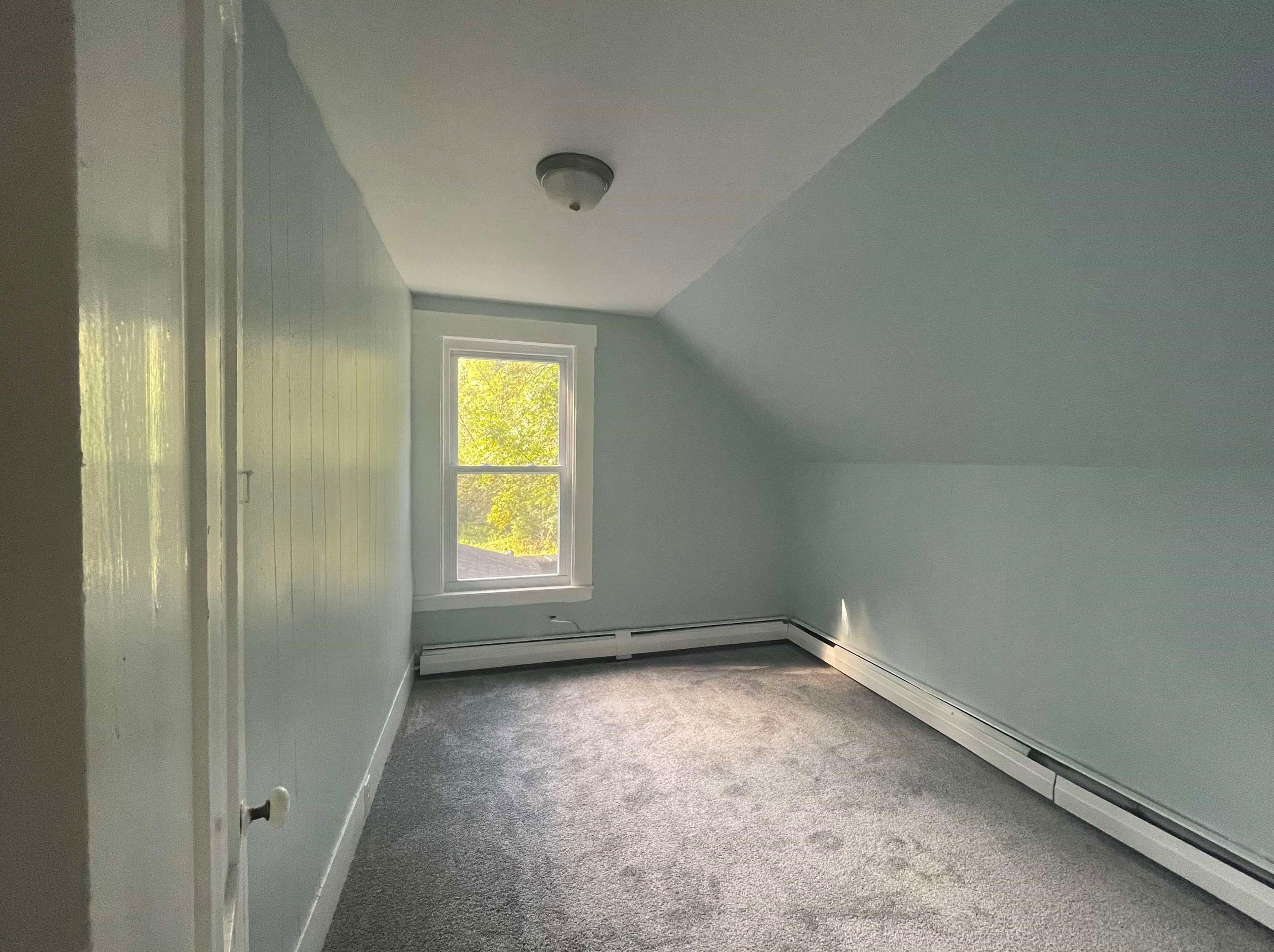 25 Pleasant St, Bridgewater NH 03222-3007 exterior