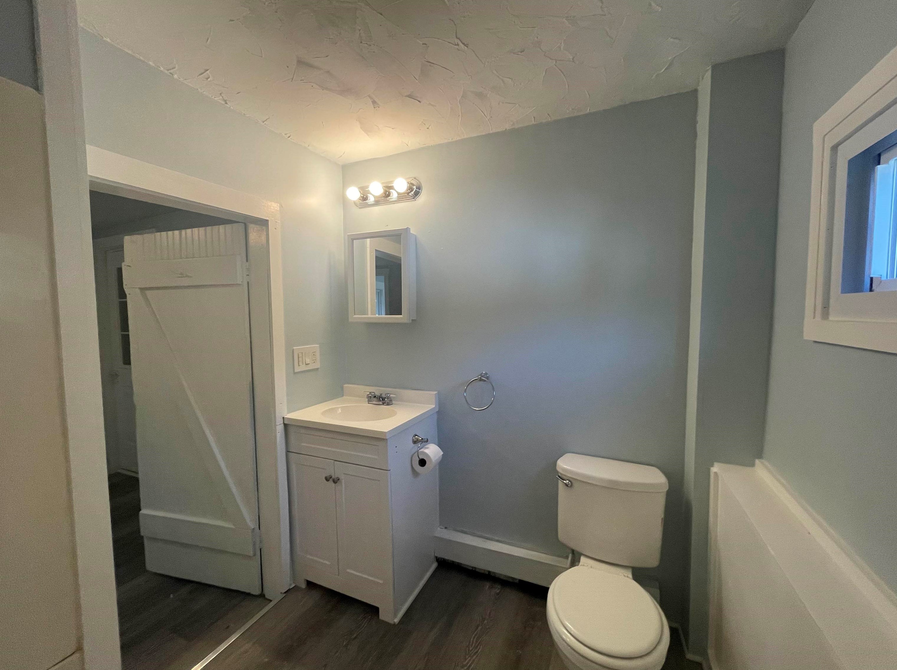 25 Pleasant St, Bridgewater NH 03222-3007 exterior