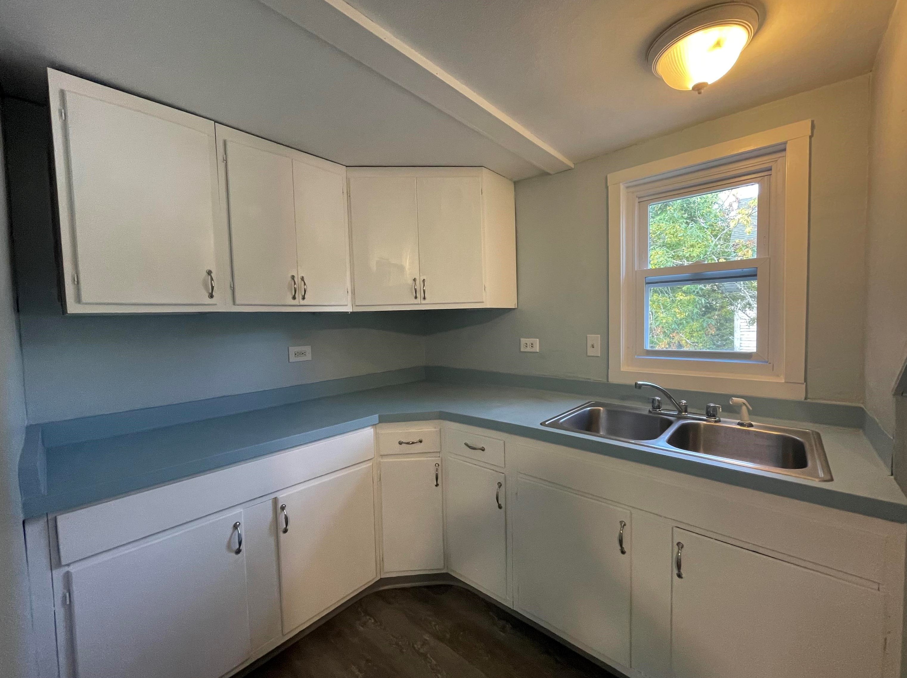 25 Pleasant St, Bridgewater NH 03222-3007 exterior