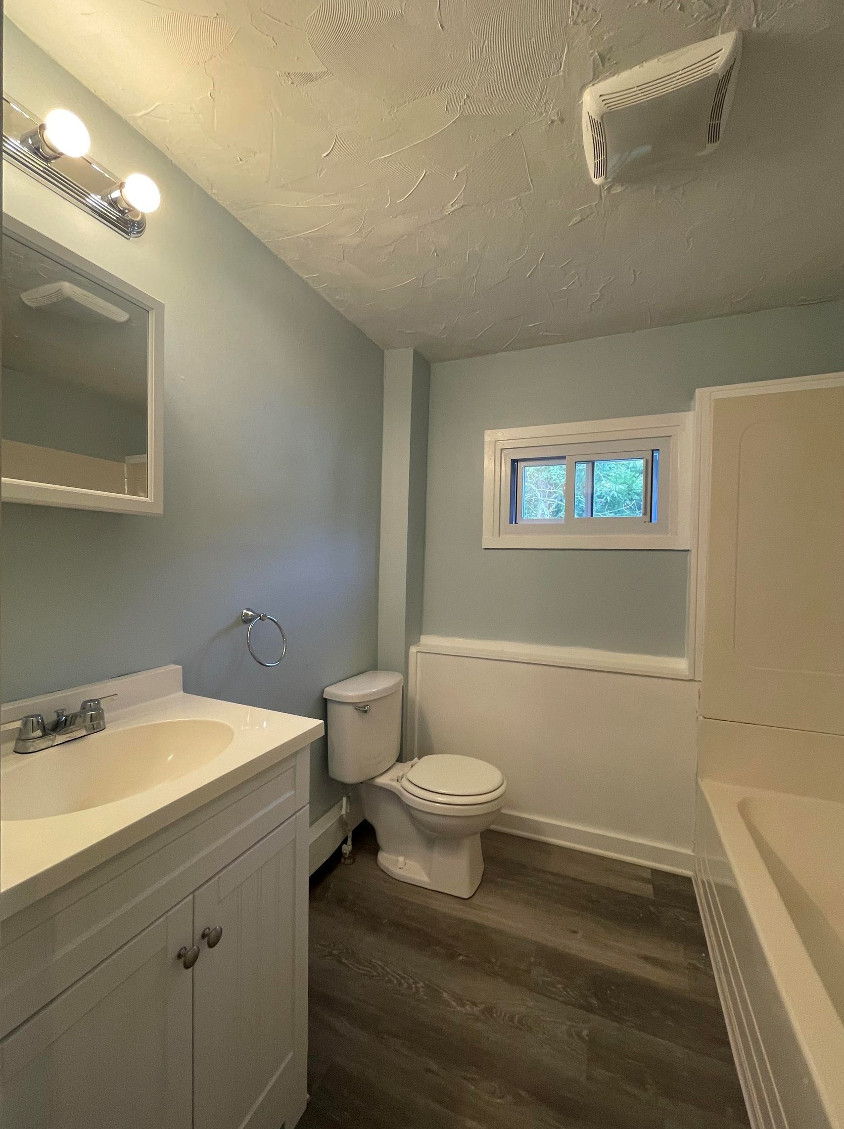 25 Pleasant St, Bridgewater NH 03222-3007 exterior