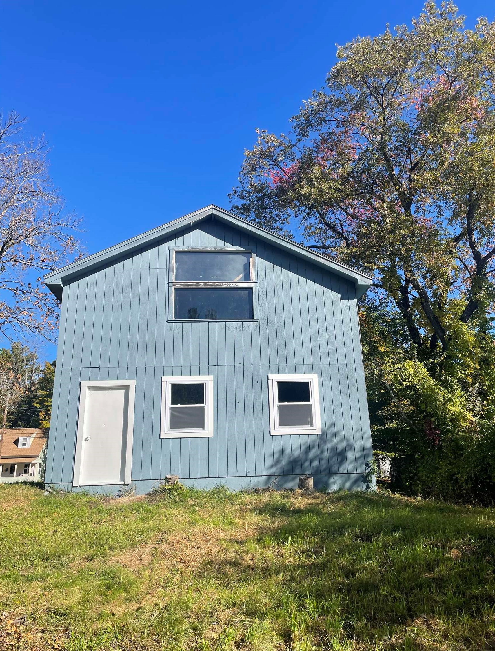 25 Pleasant St, Bridgewater NH 03222-3007 exterior