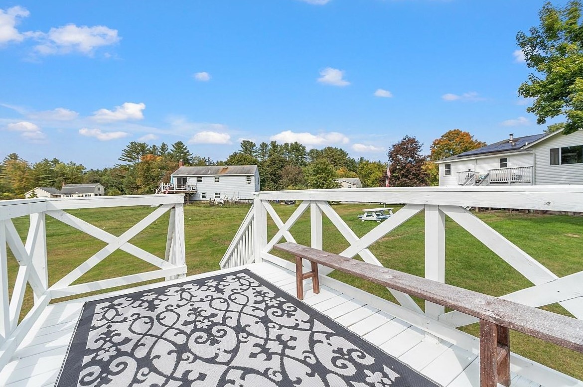 21 Jakes Ln, Merrimack NH 03054-3022 exterior