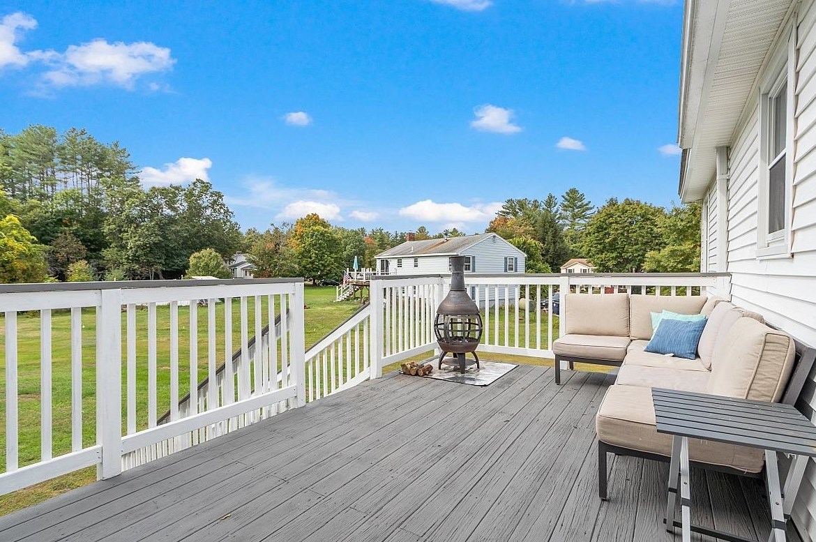 21 Jakes Ln, Merrimack NH 03054-3022 exterior