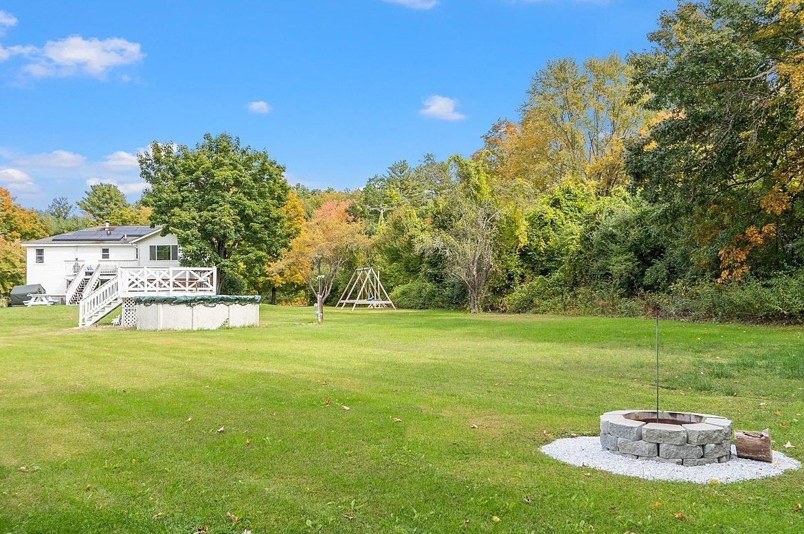 21 Jakes Ln, Merrimack NH 03054-3022 exterior