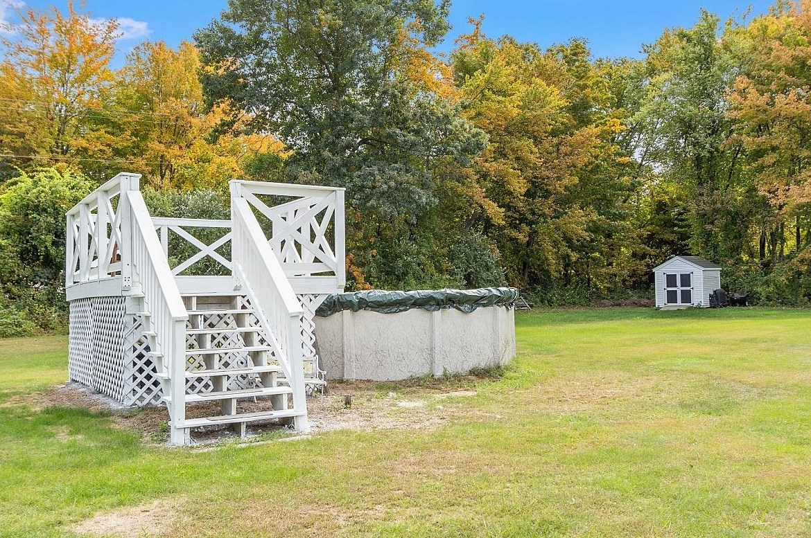 21 Jakes Ln, Merrimack NH 03054-3022 exterior