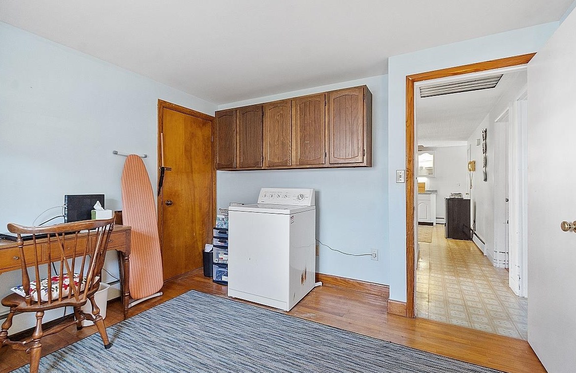 20 Ledge Rd, Hudson NH  03051-3720 exterior