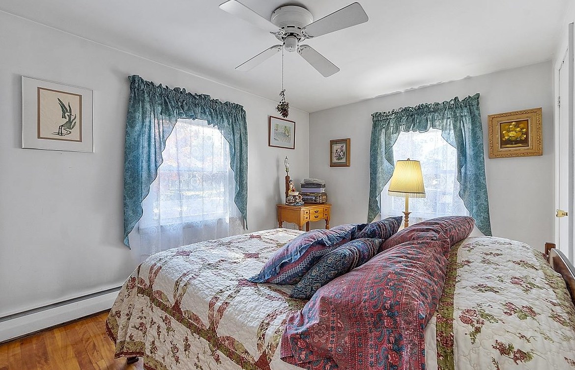 20 Ledge Rd, Hudson NH  03051-3720 exterior