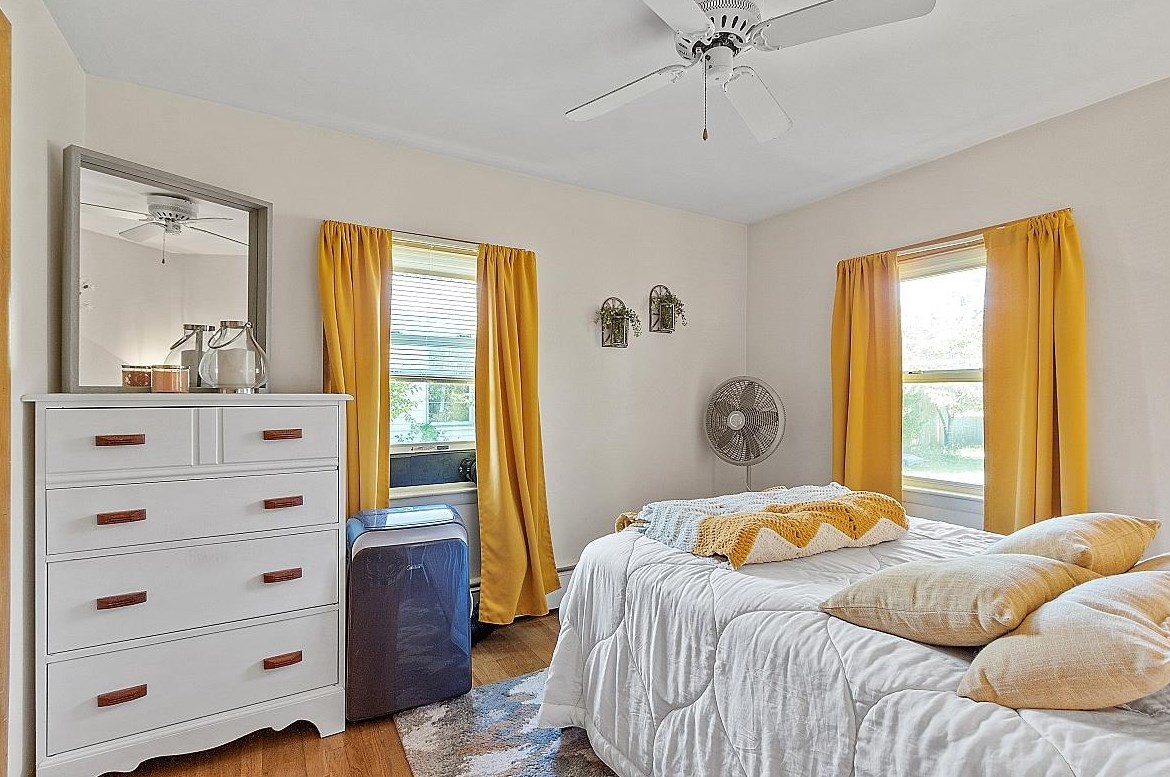 20 Ledge Rd, Hudson NH  03051-3720 exterior