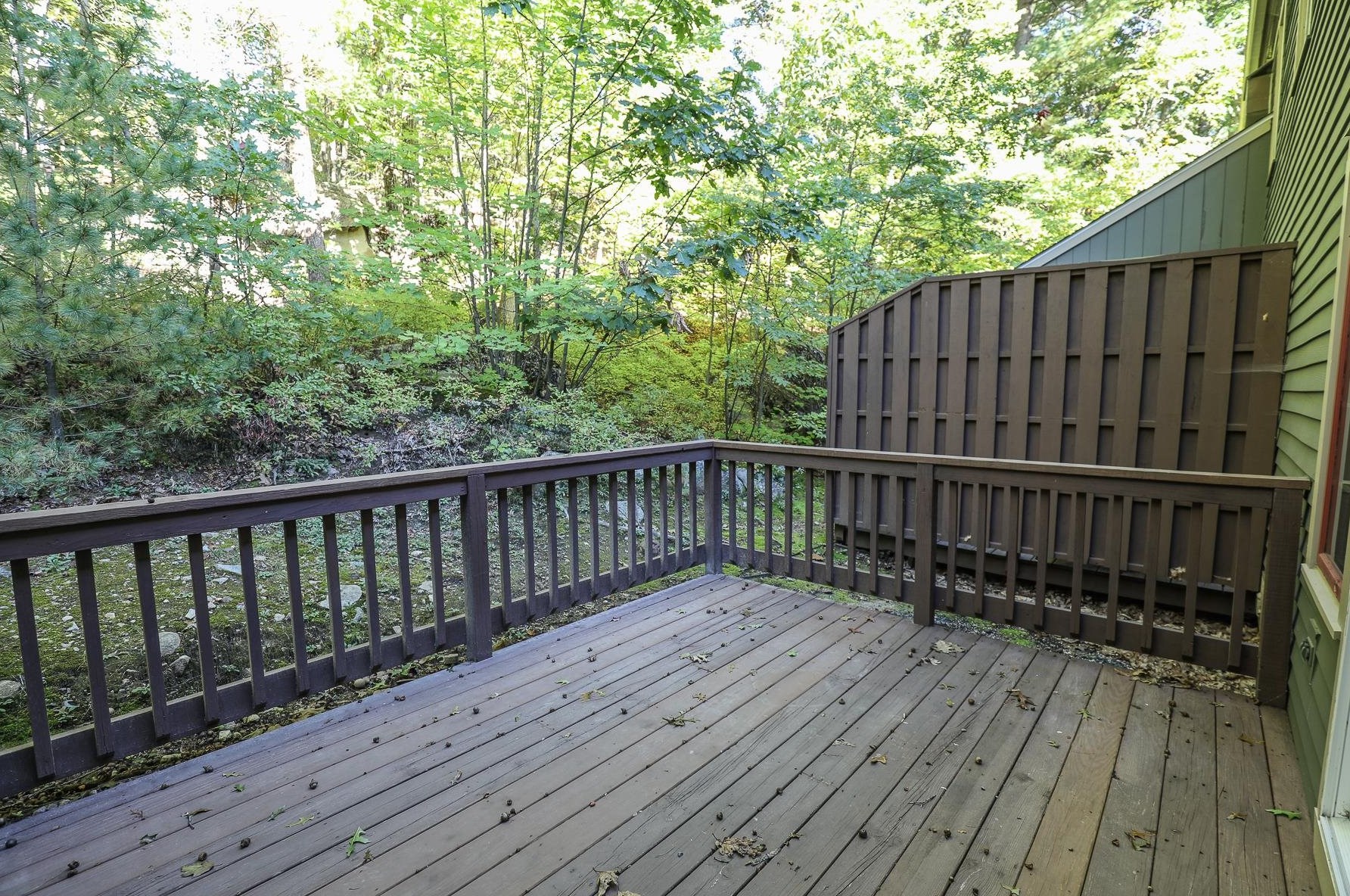 1465 Hooksett Rd, Manchester NH  03106-1860 exterior